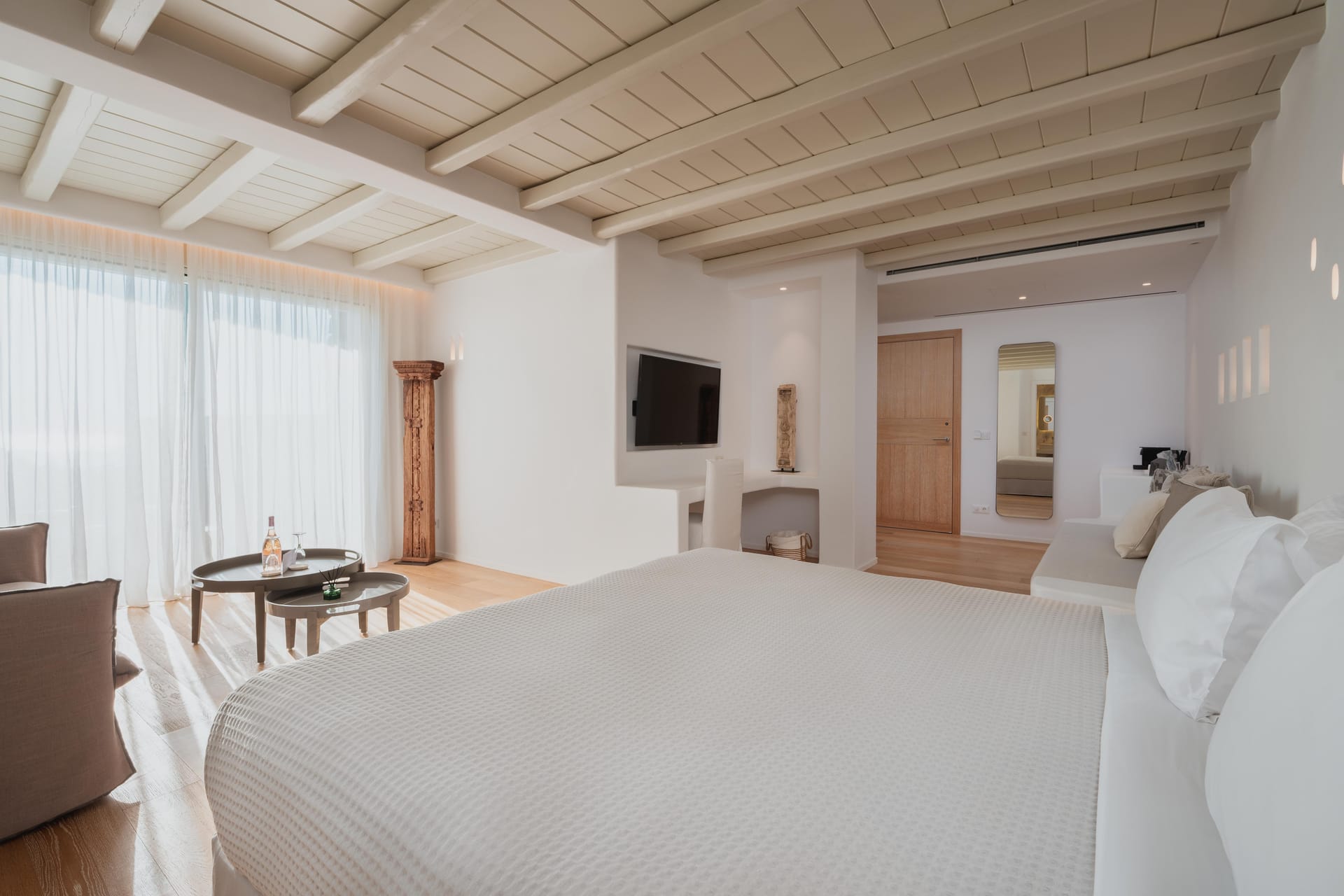Exclusive Suite with Outdoor Hot Tub