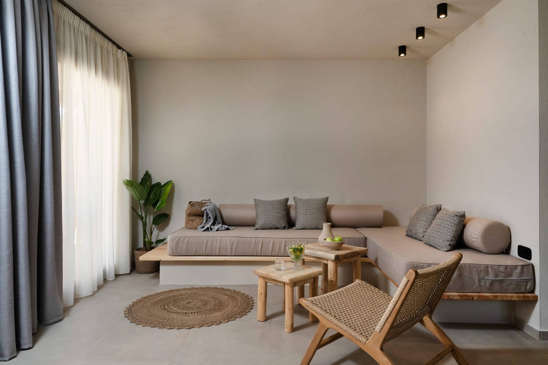 Amo Golden Suites - HSGV - 2