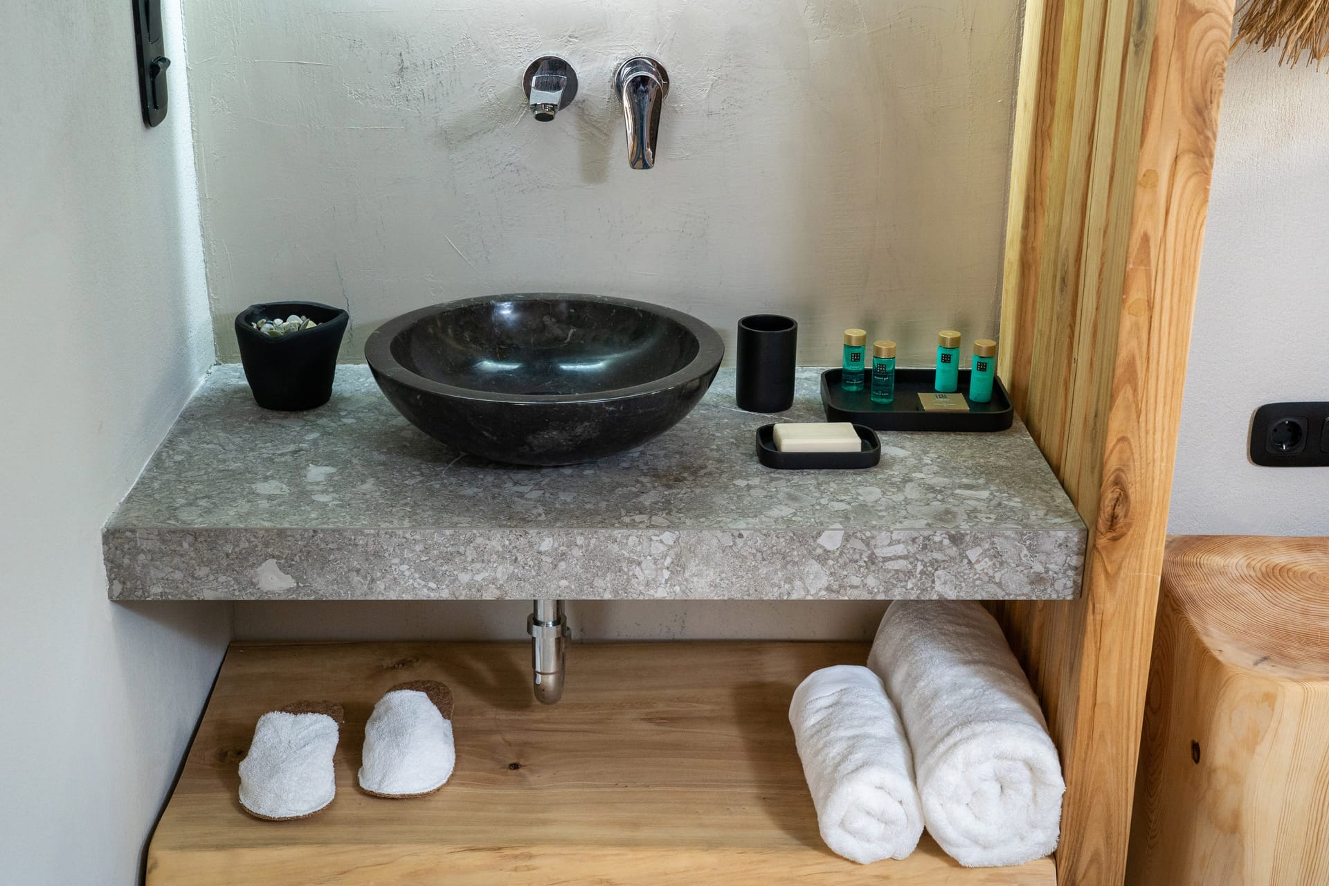 Amo Golden Suites - HSGV - 21