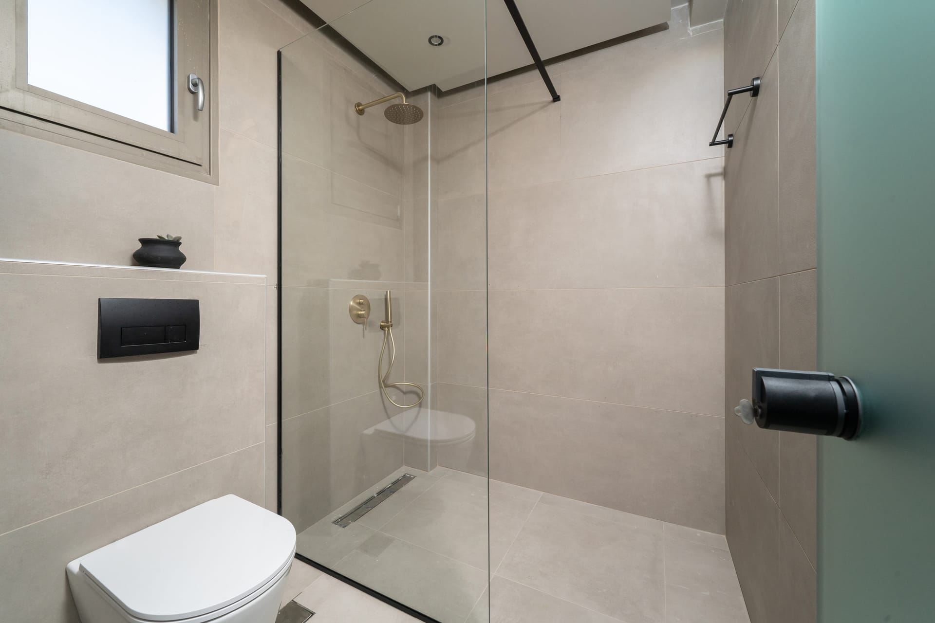 Amo Golden Suites - NATSUI - 16