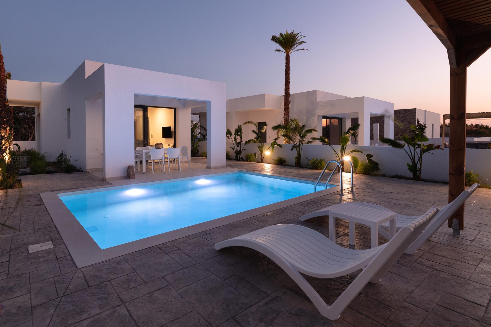 Salty Sun  Luxury Villa 2