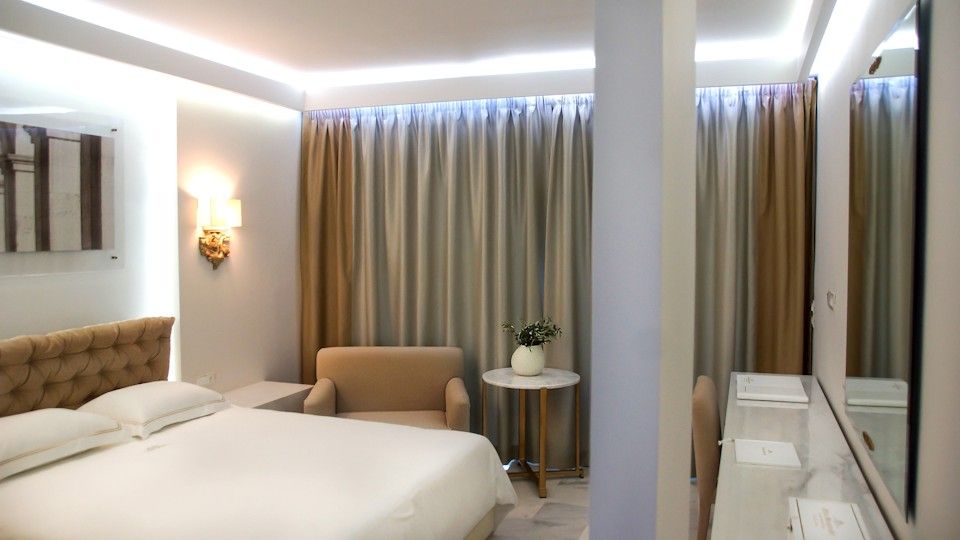 Royal Marmin Bay Boutique & Art Hotel - DLX - 11