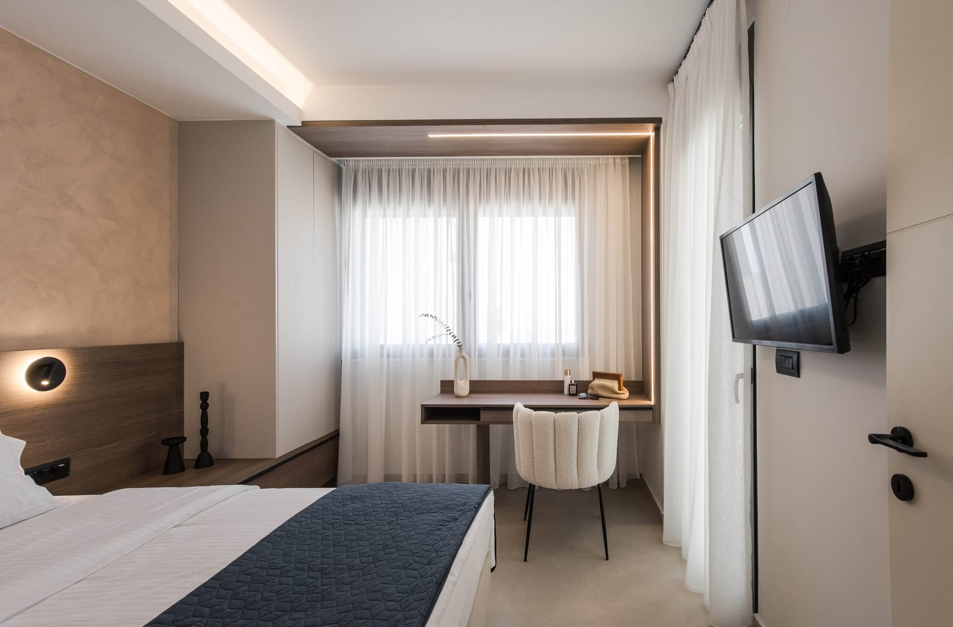 Junior Suite with City View