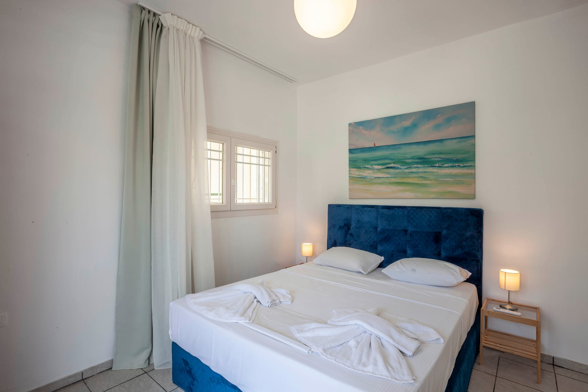 2 Bedroom Apartment with Private Yard