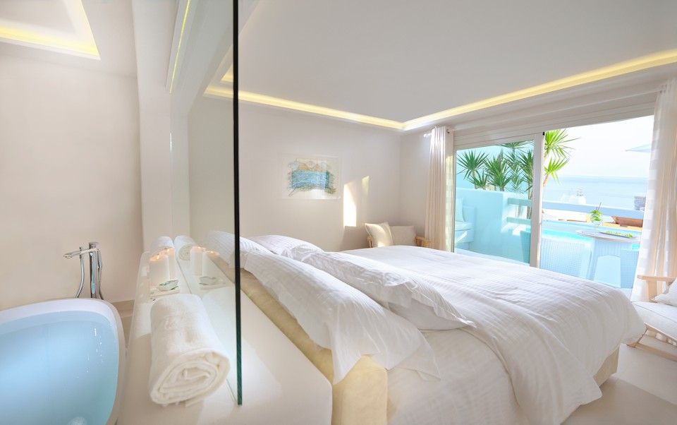 Elegant Suite Sea View