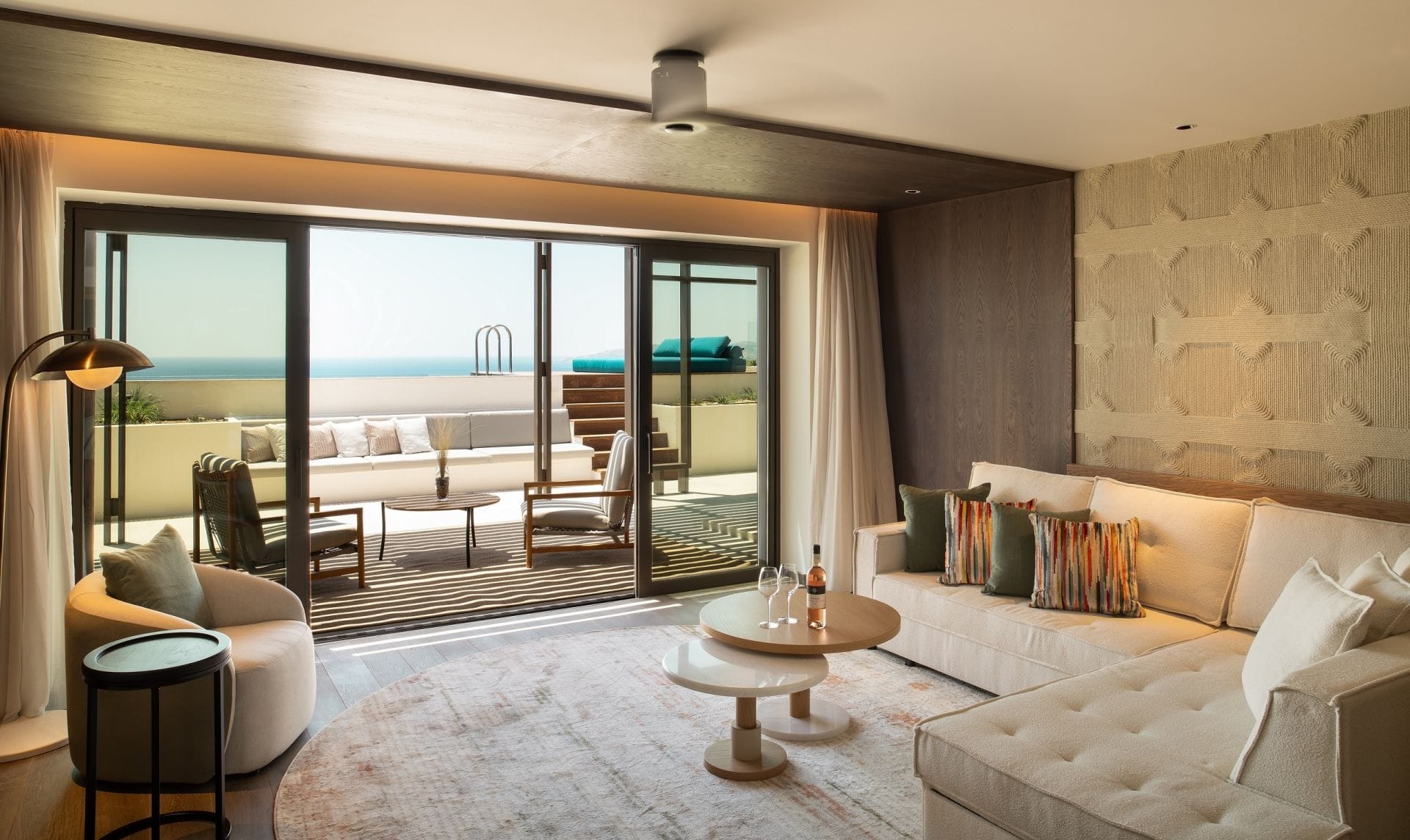 Sea view Suite private pool