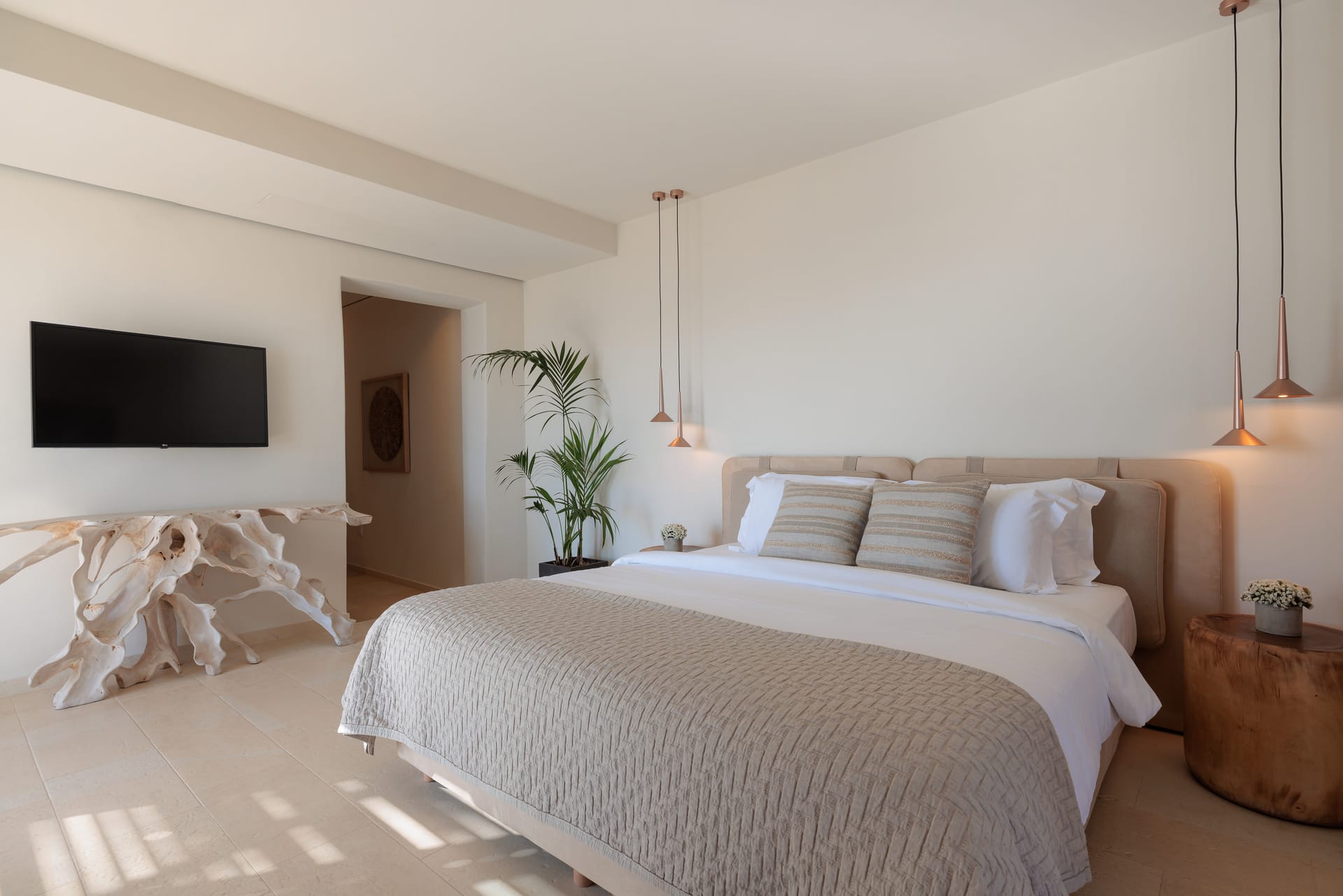 Master Suite with Private Pool & Sea View