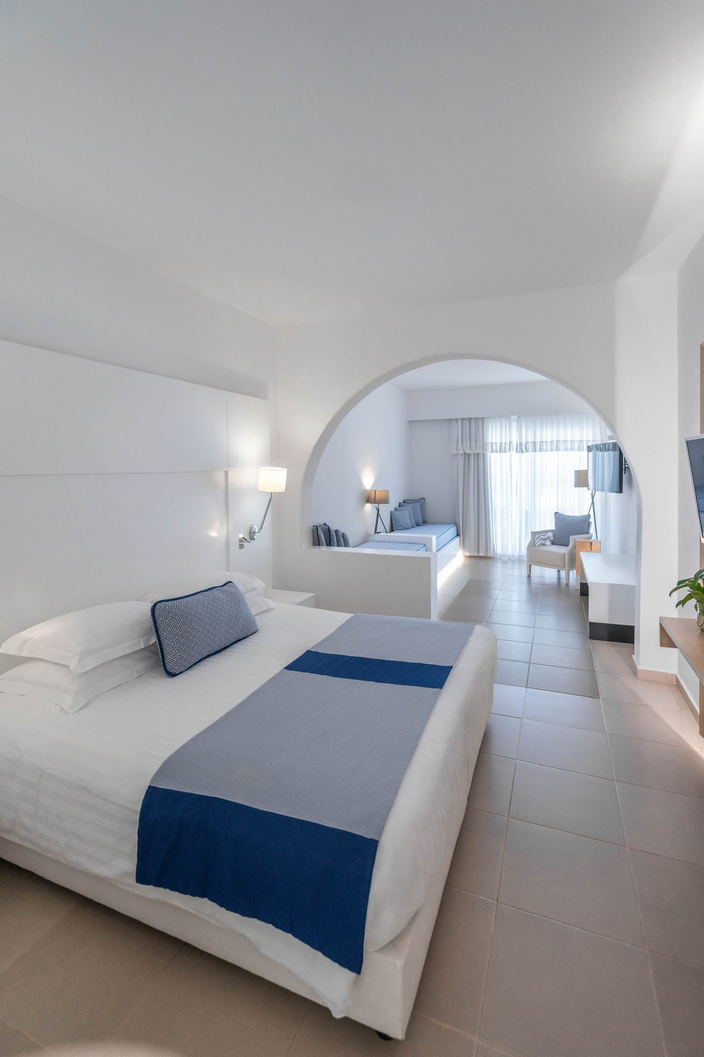 Aressana Spa Hotel & Suites - JNR - 11