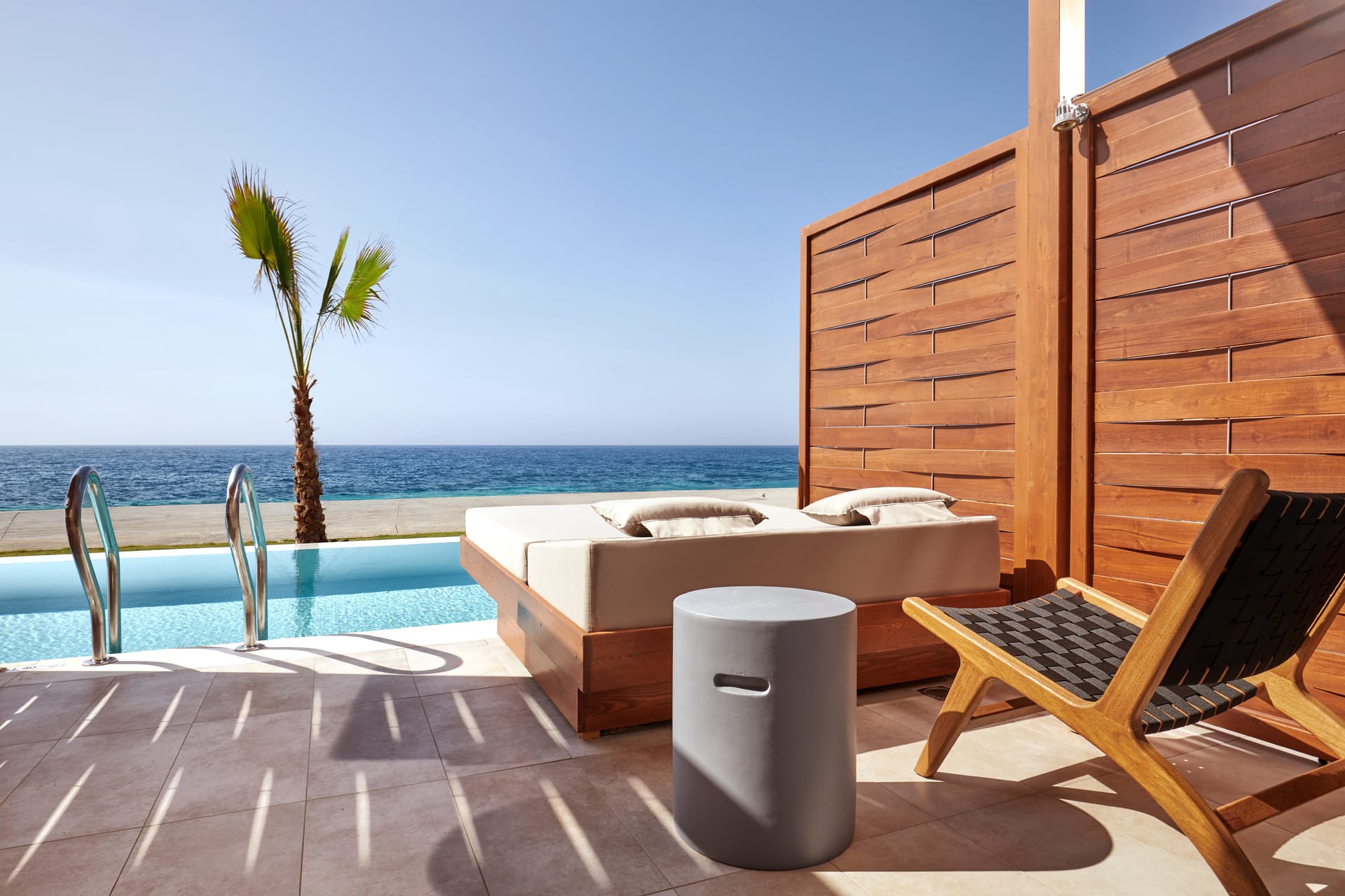 Superior Swim Up Sea View Room