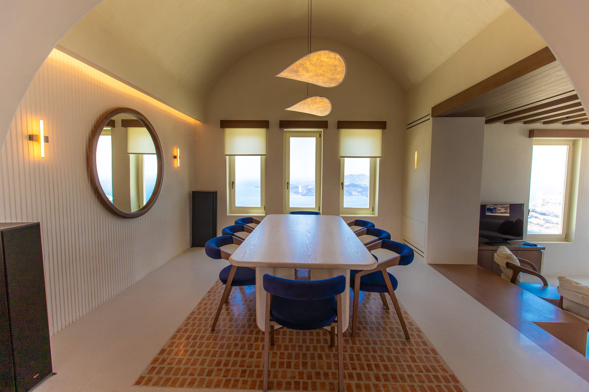 Islet Santorini - ISSANT - 8