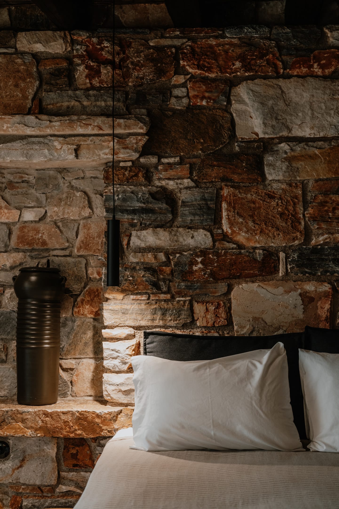 Onym Curated Villas - VILTHR - 24