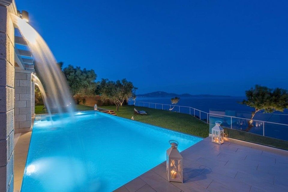 Avra Luxury Villa & Spa