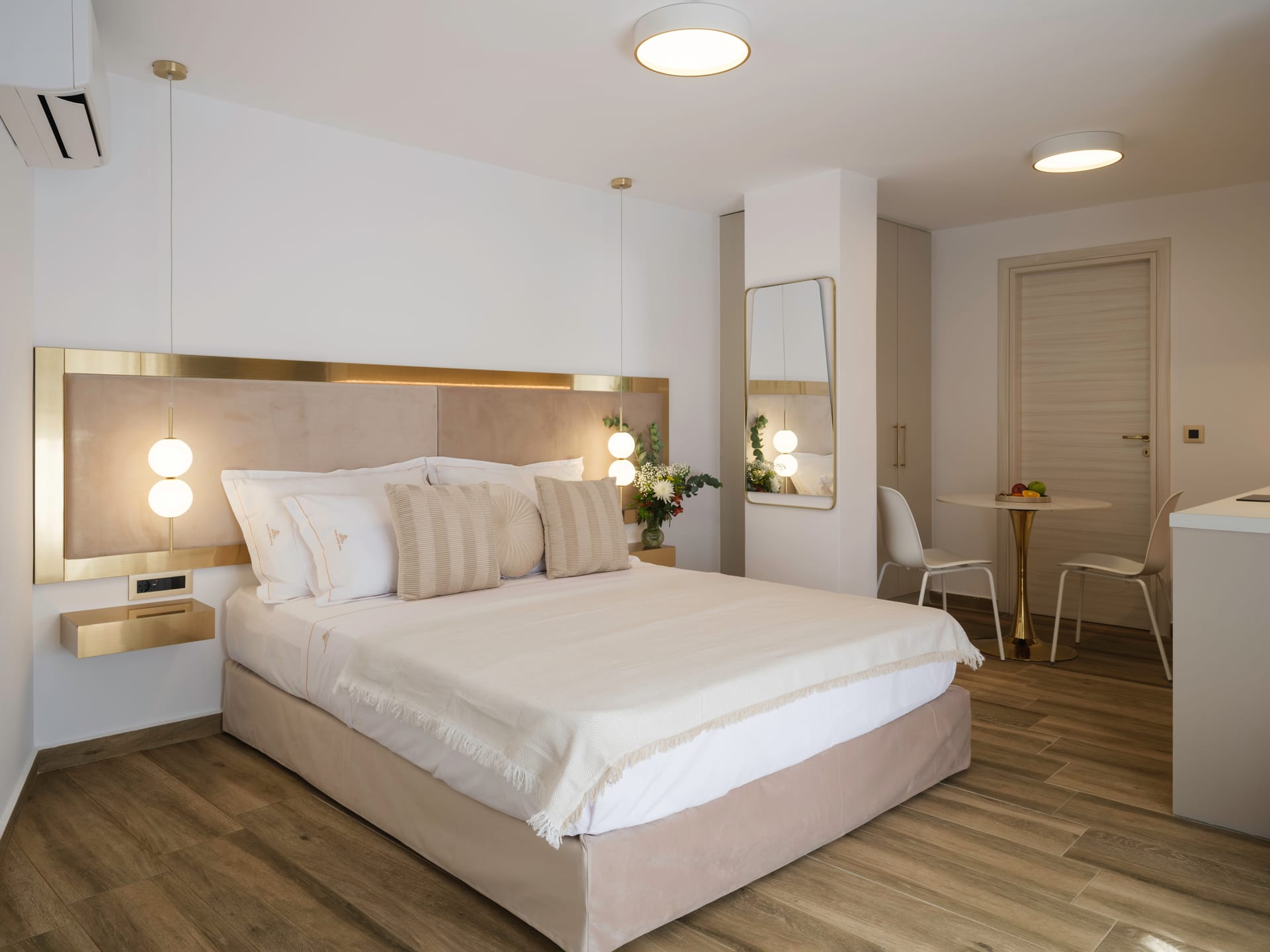 Junior Suite with Mountain View