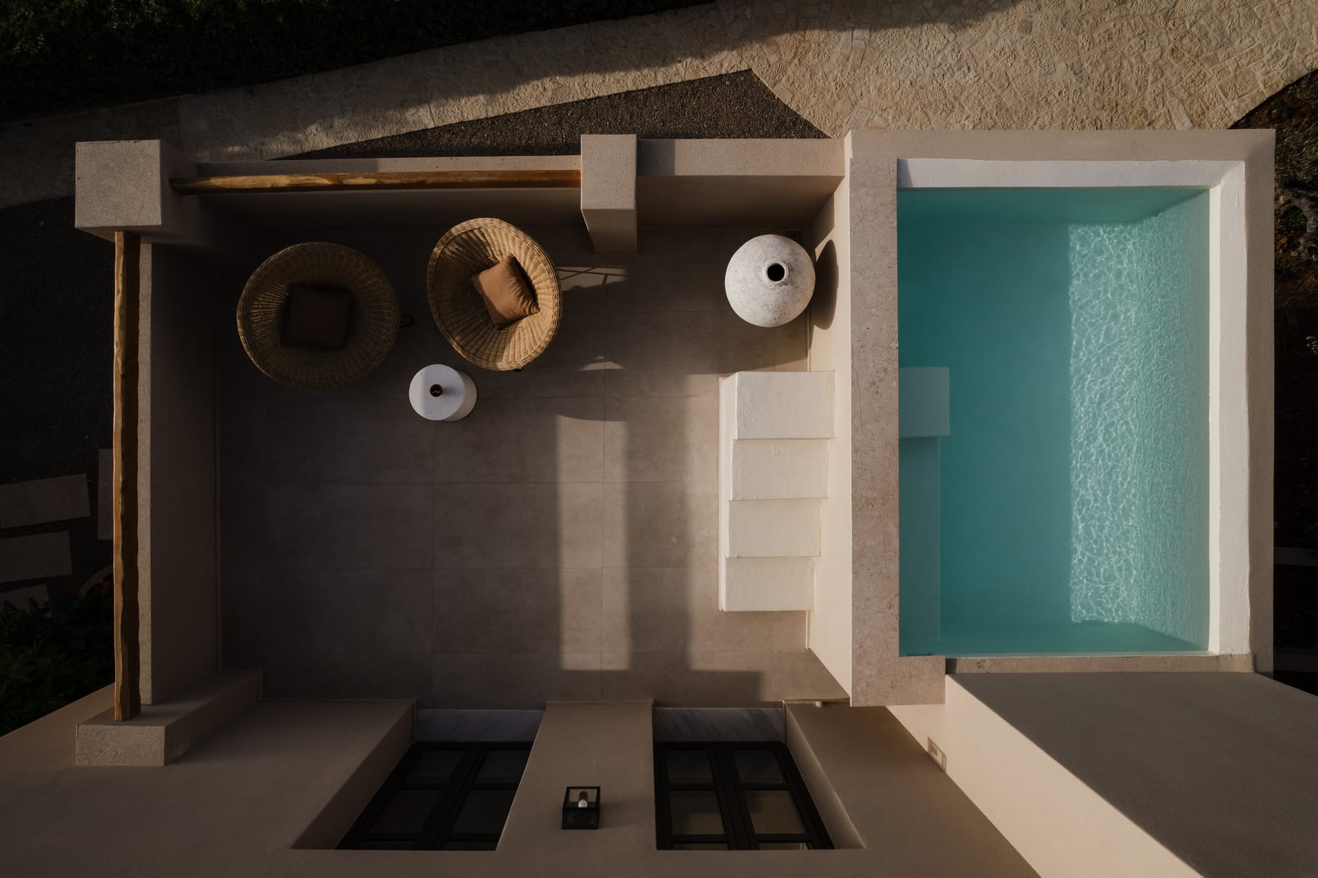 Dione Private Pool