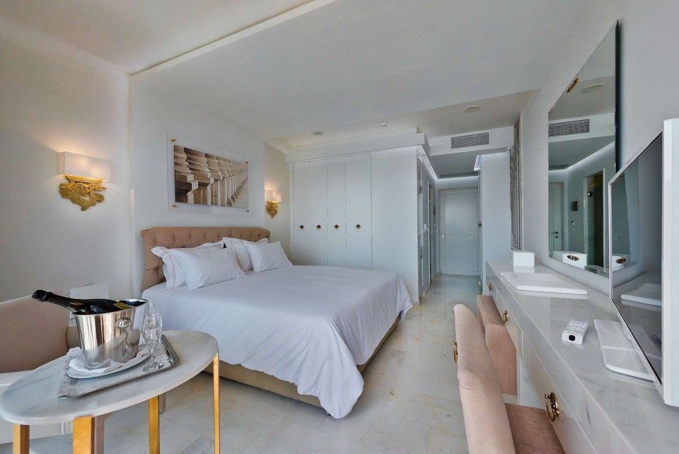 Royal Marmin Bay Boutique & Art Hotel - DLX - 14