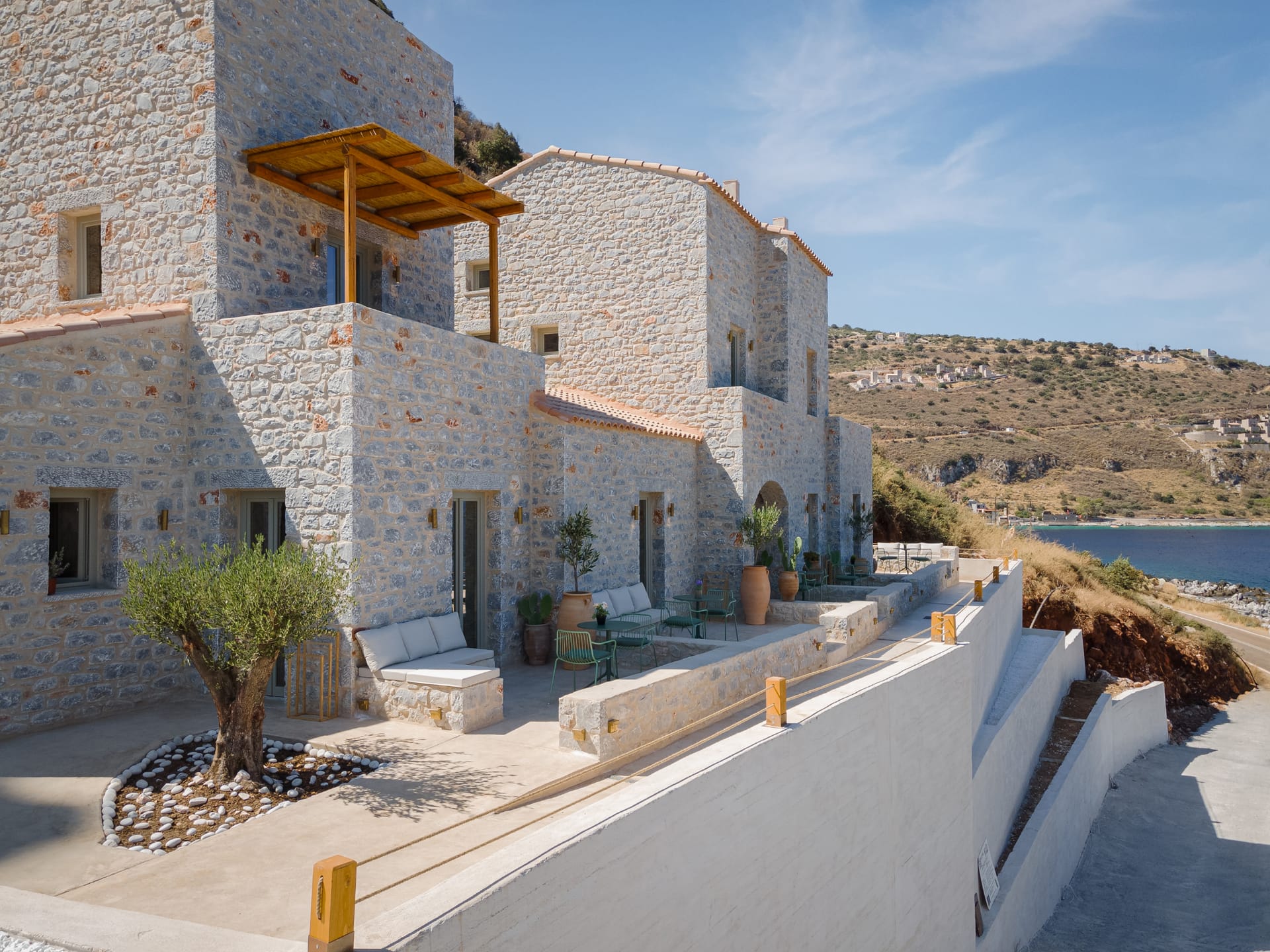 Yerma Suites Limeni - SUPDOU - 2