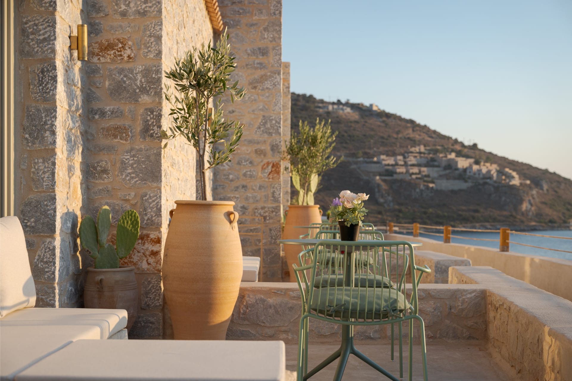 Yerma Suites Limeni - DELFAM - 8