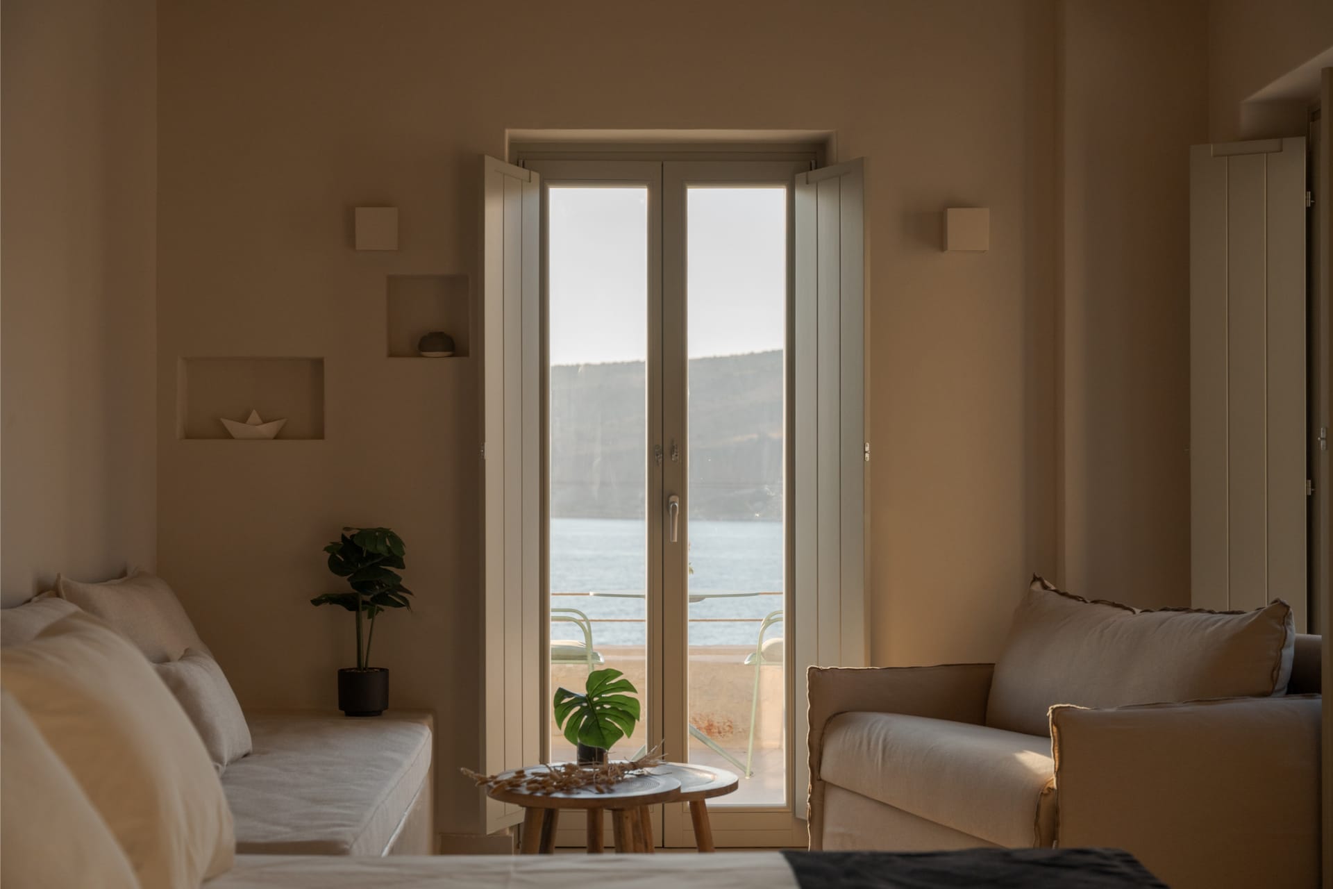 Yerma Suites Limeni - DELFAM - 11
