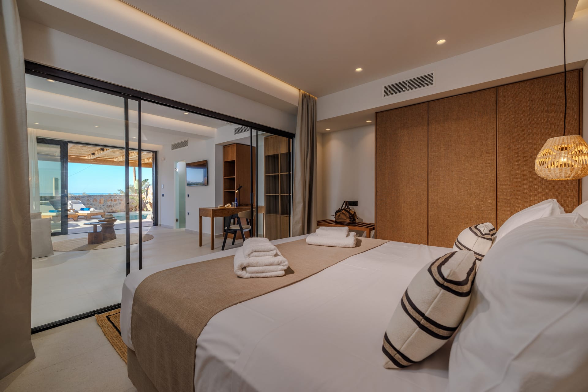 Deos Luxury Suites - SUITE - 3