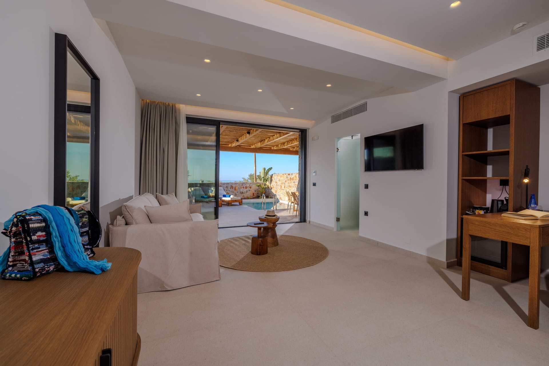 Deos Luxury Suites - SUITE - 6
