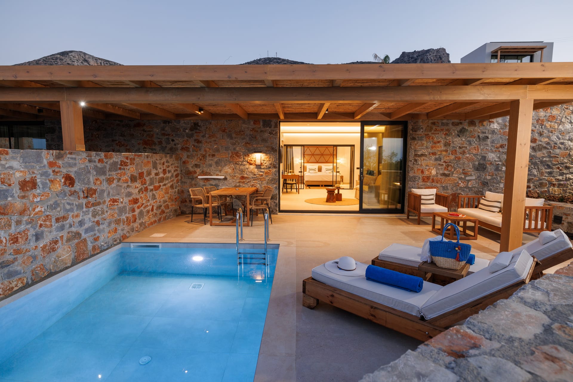 Deluxe Suite with Private Heated* Pool