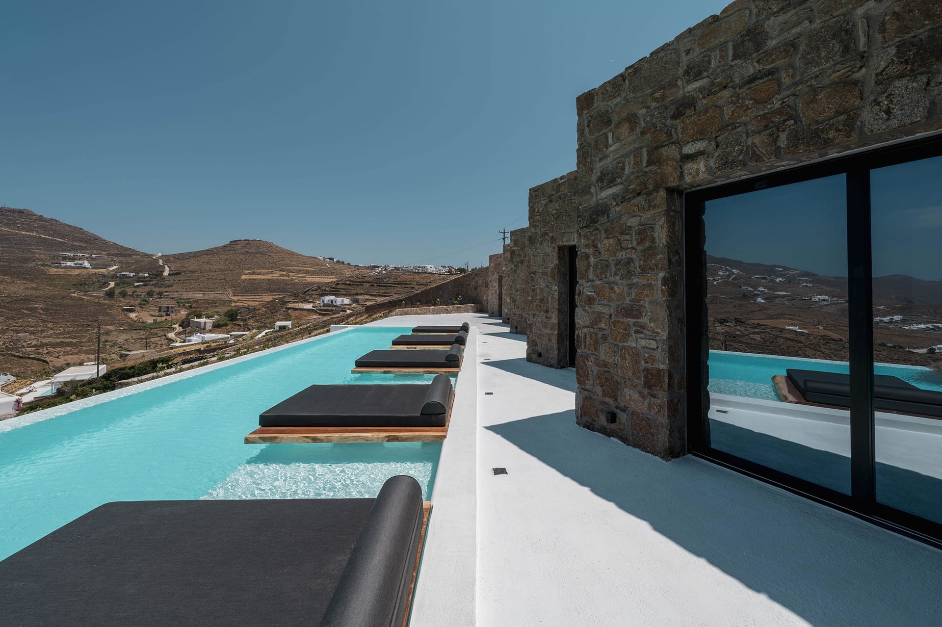 Kennedys Group Mykonos - REA2 - 2