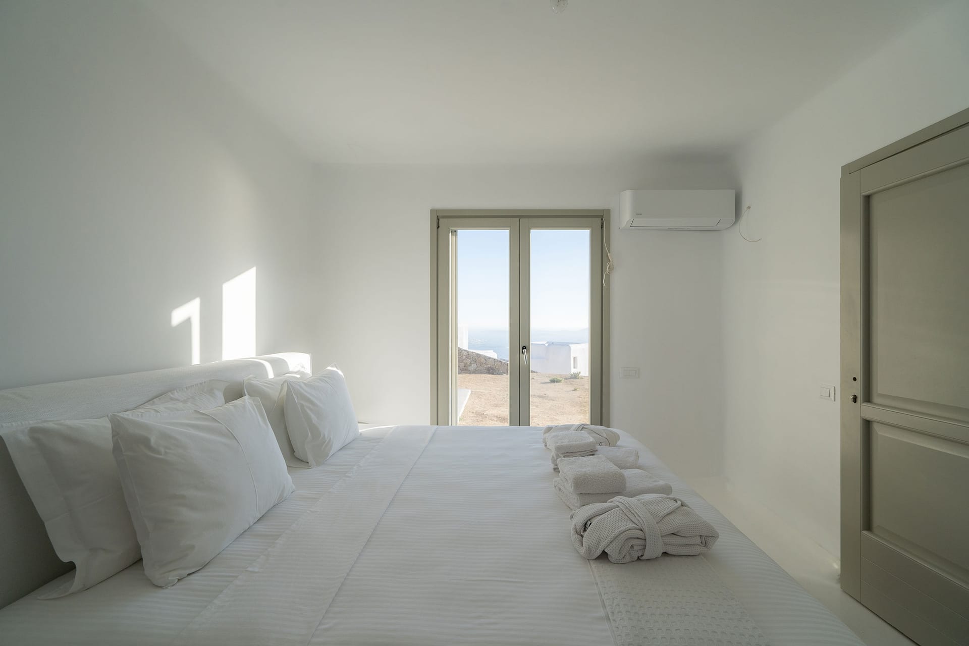 Kennedys Group Mykonos - VERON3 - 34