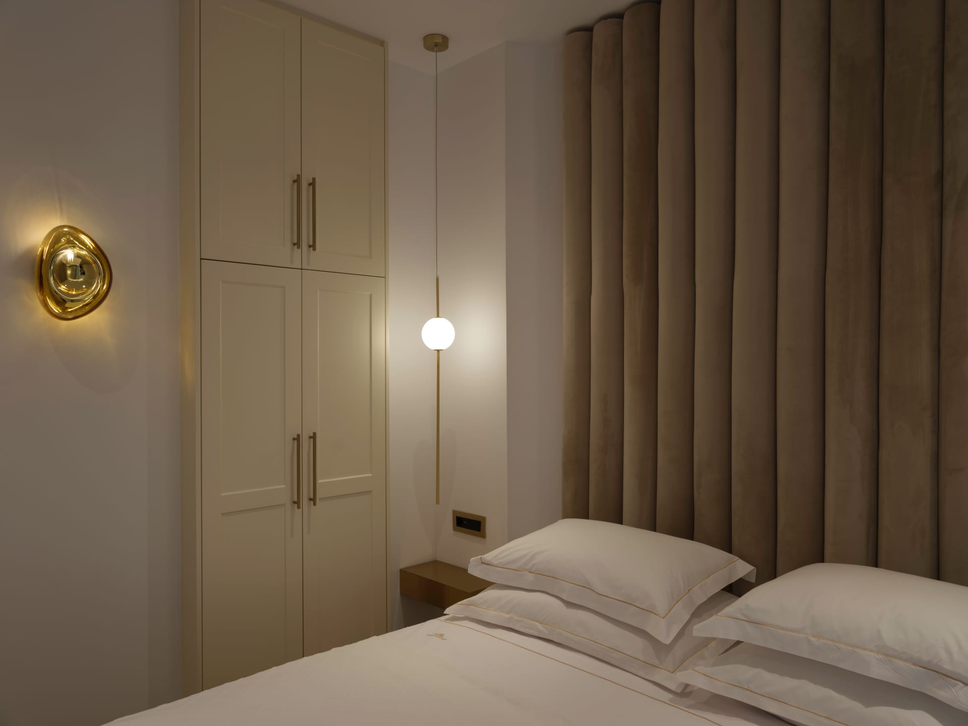 Golden Luxury Suites - SUP1BD - 2