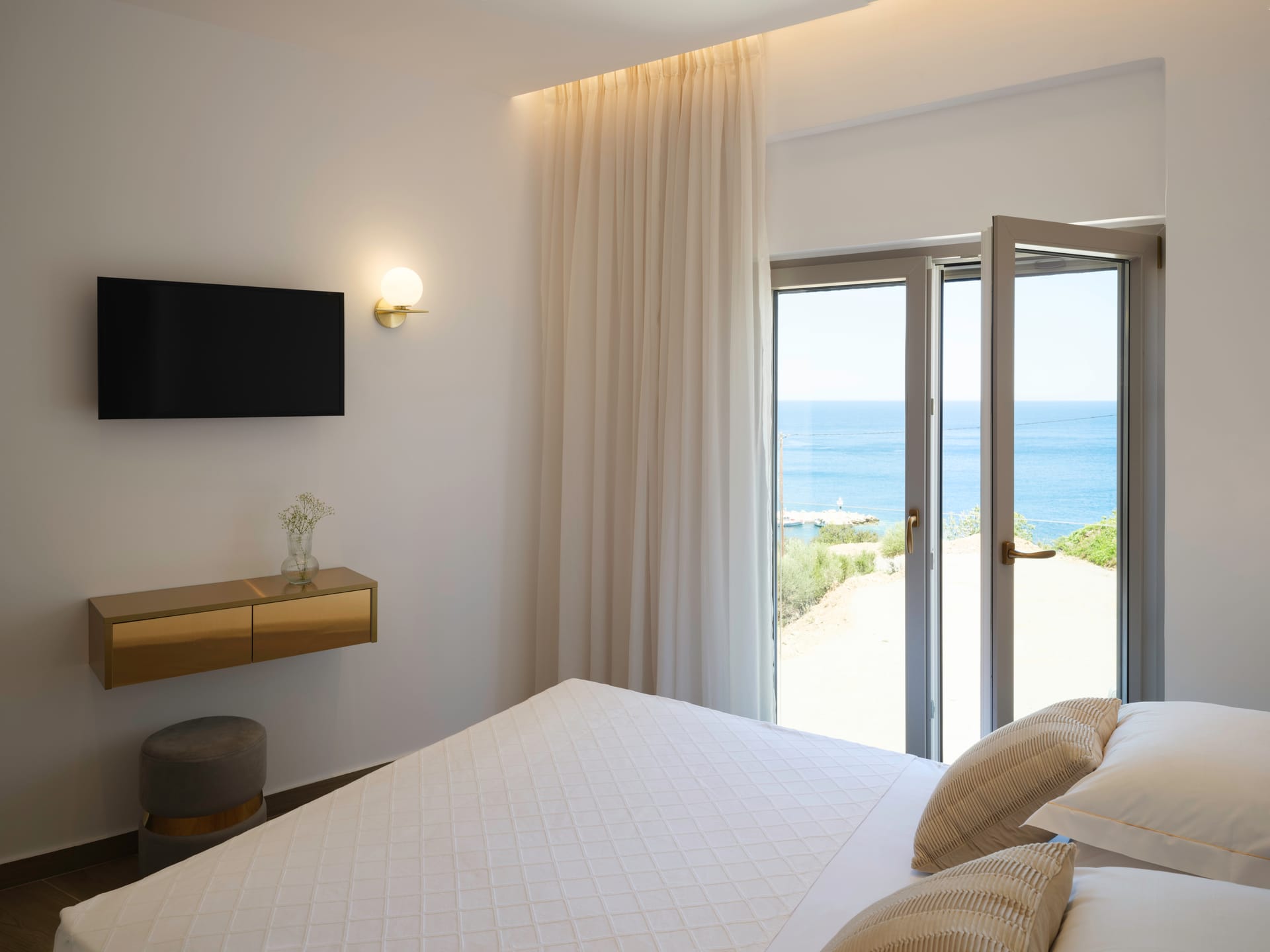 Family Two Bedroom Suite with Sea View