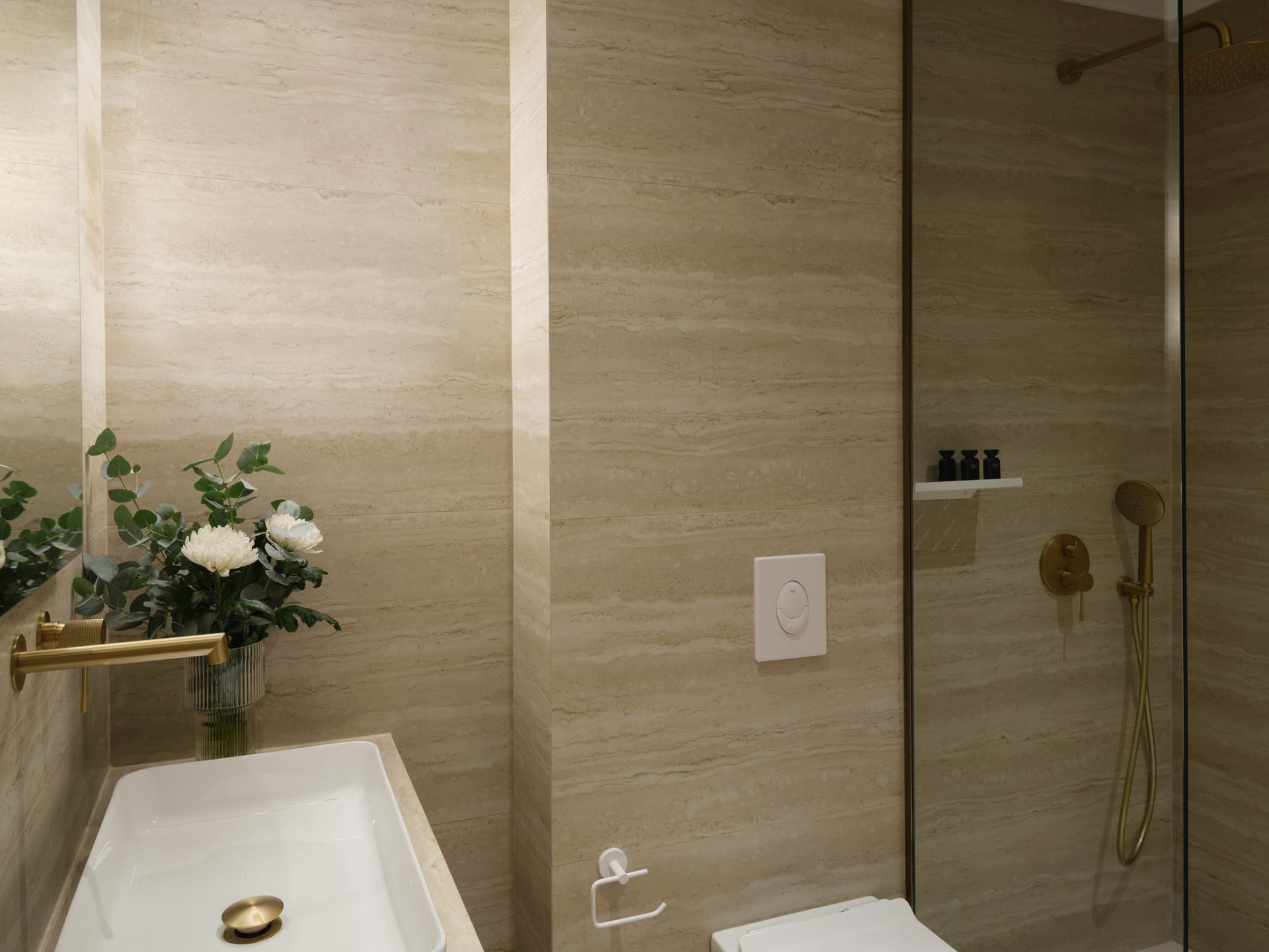 Golden Luxury Suites - SUPFAM - 12
