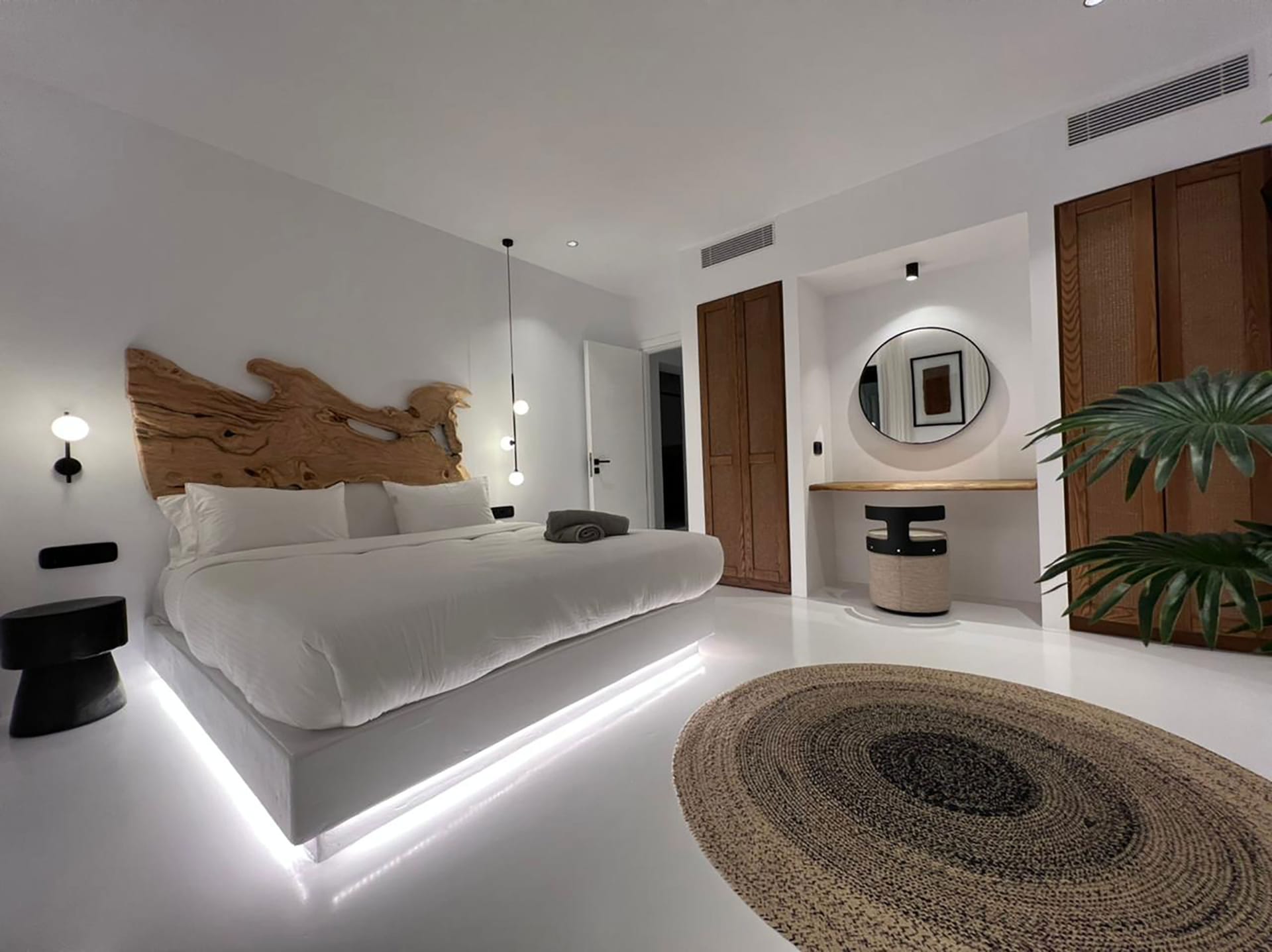 Kennedys Group Mykonos - PERLA - 11