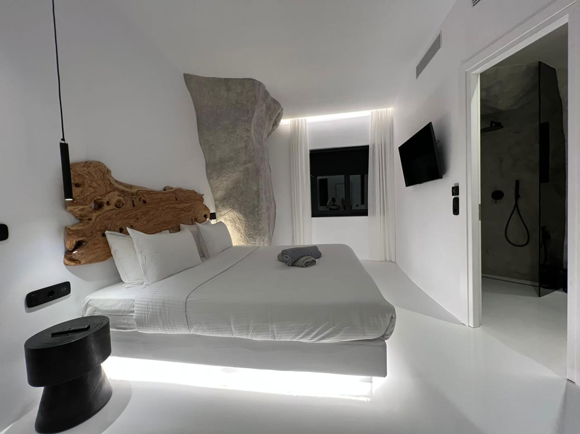 Kennedys Group Mykonos - PERLA - 15