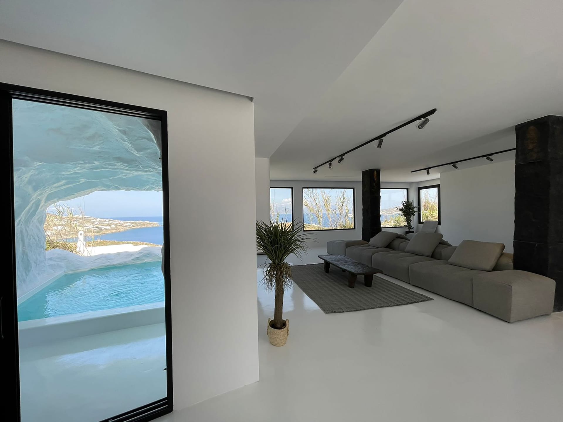 Kennedys Group Mykonos - PERLA - 10