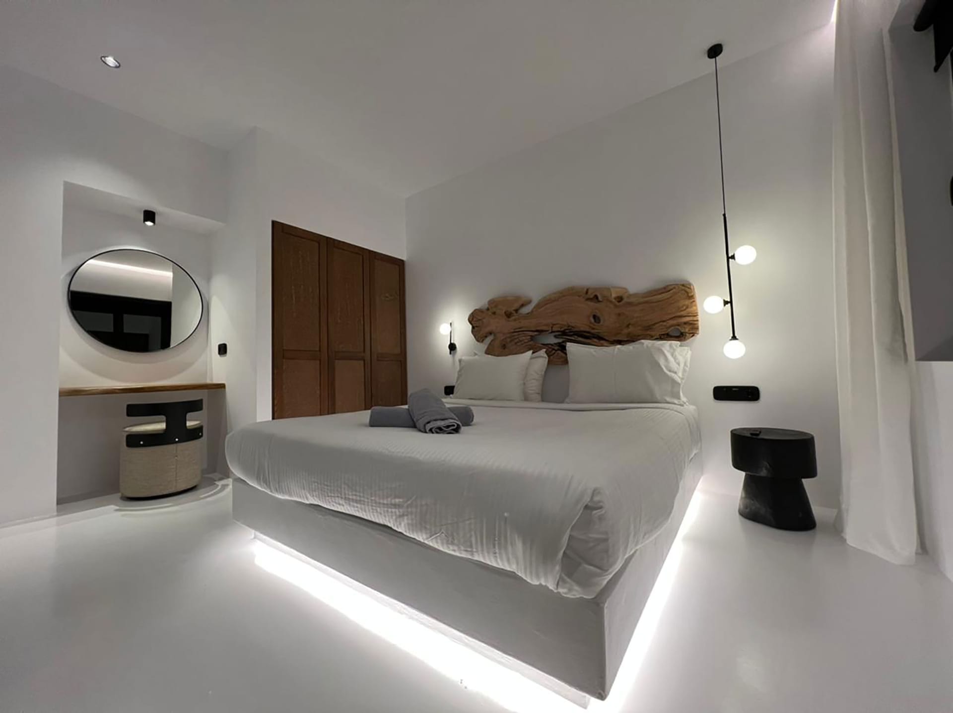 Kennedys Group Mykonos - PERLA - 28