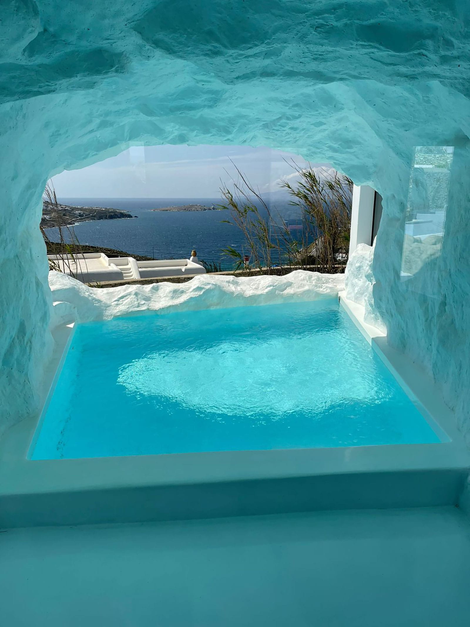 Kennedys Group Mykonos - PERLA - 4
