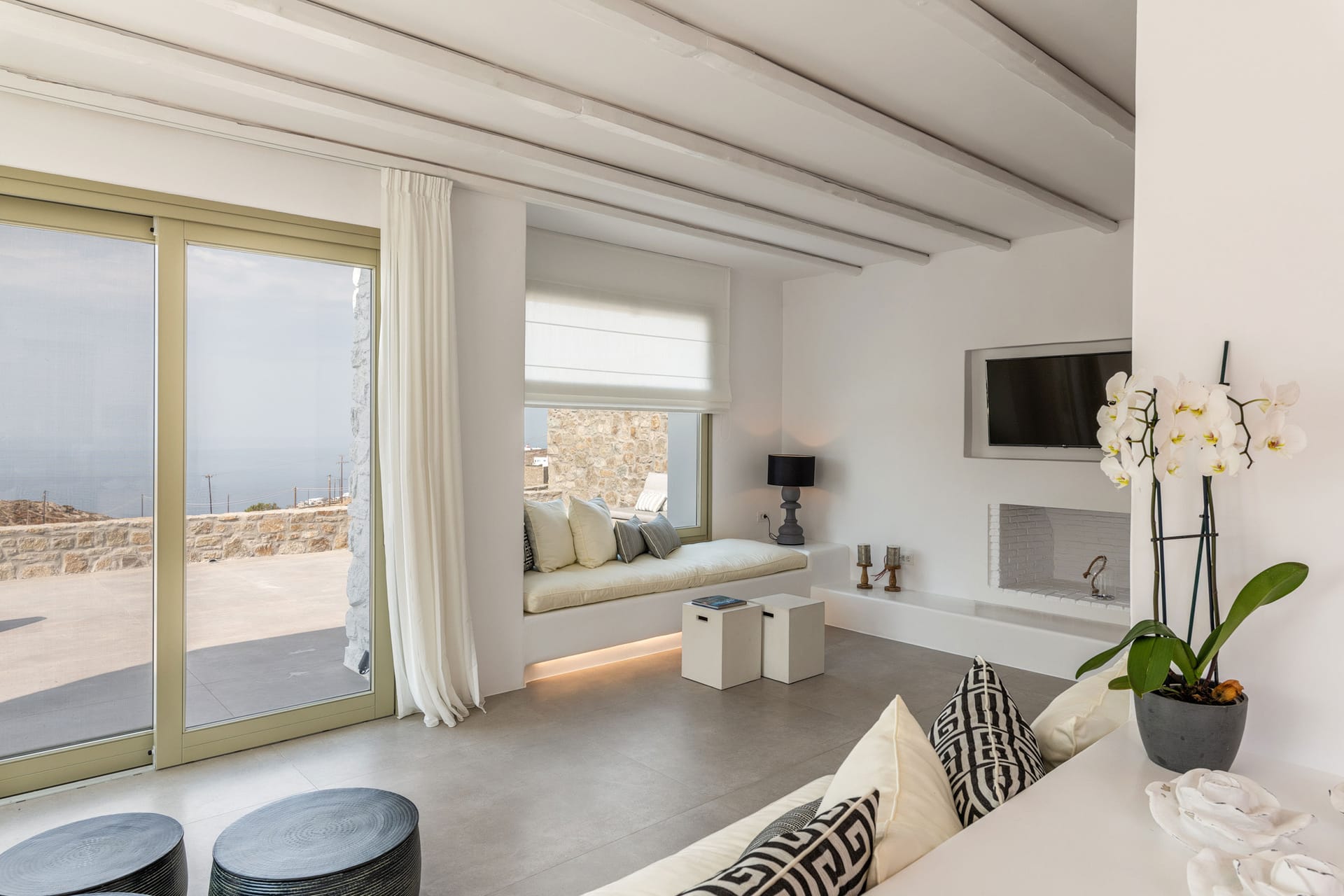 Kennedys Group Mykonos - ZOEVA - 16