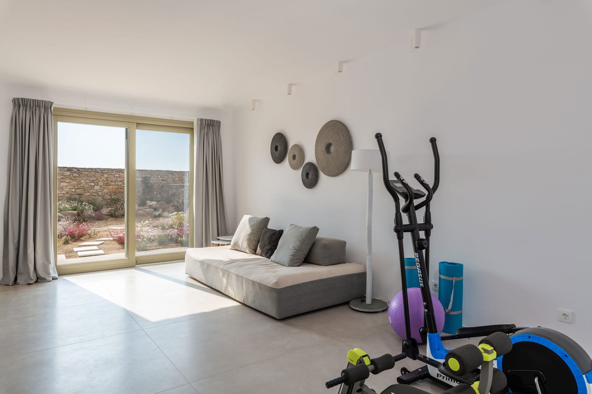 Kennedys Group Mykonos - ZOEVA - 32