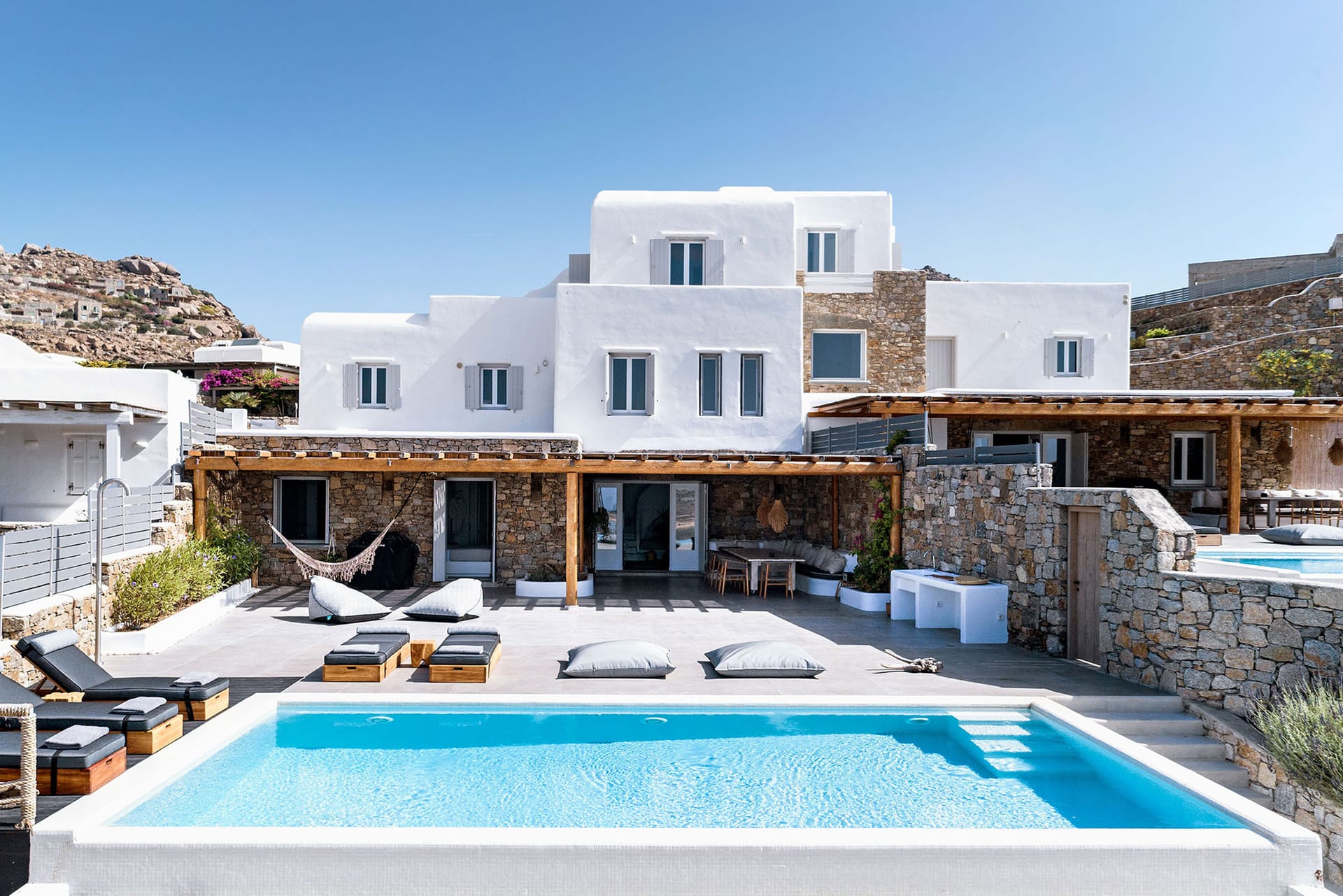 Kennedys Group Mykonos - PHOEN1 - 4