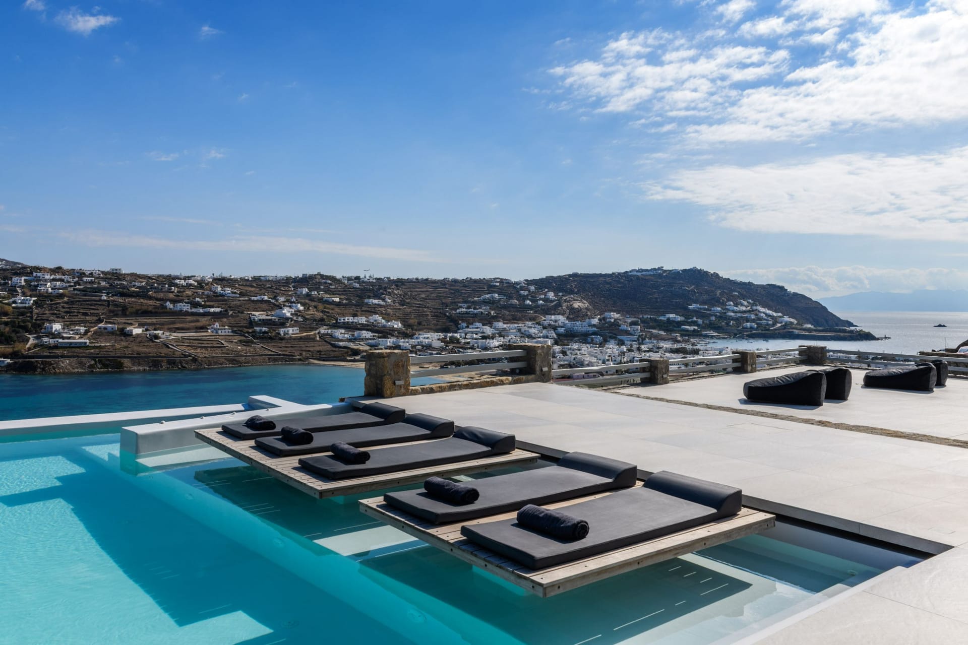 7 Bedrooms I Alpia I Kanalia