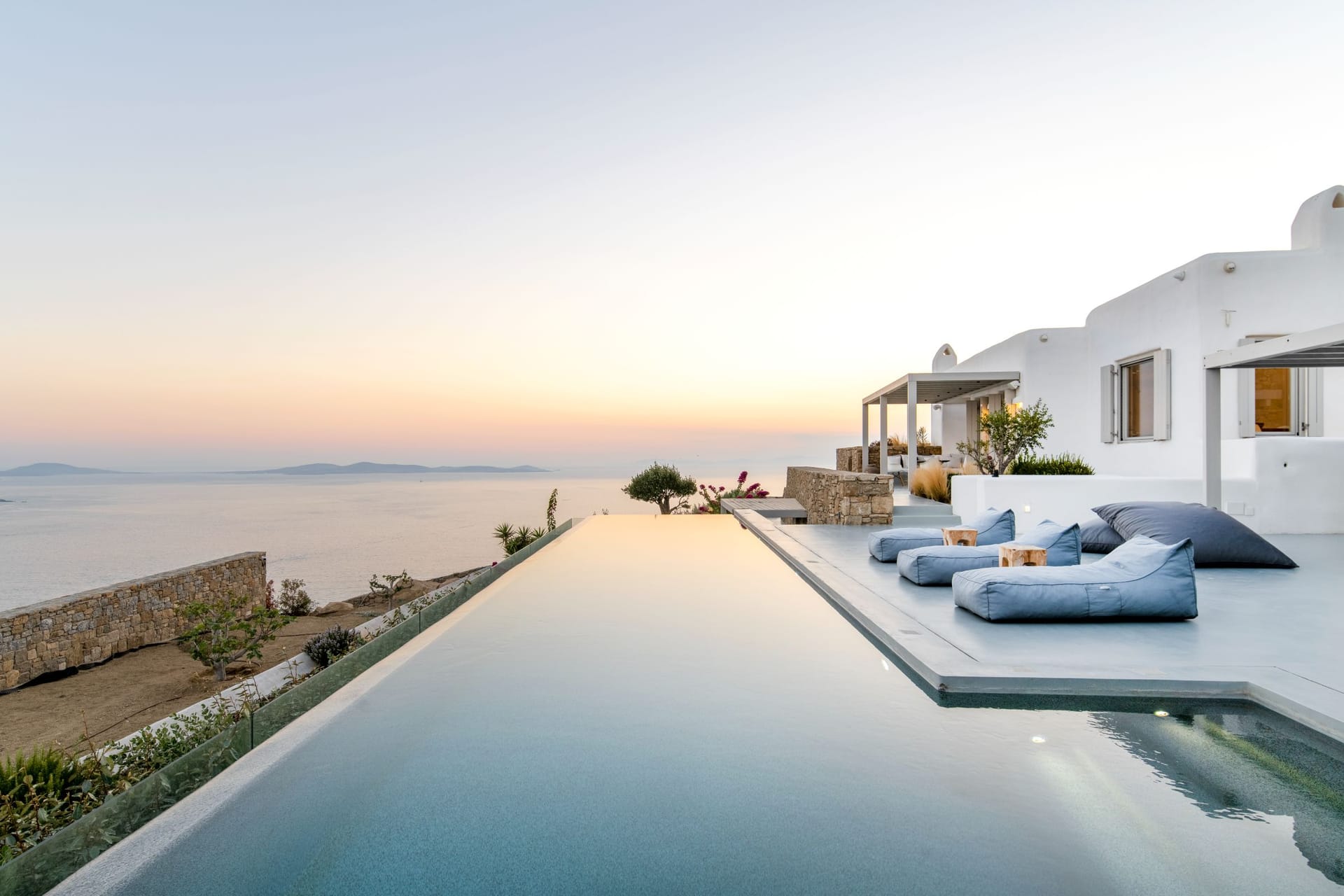 Kennedys Group Mykonos - AERIN - 40
