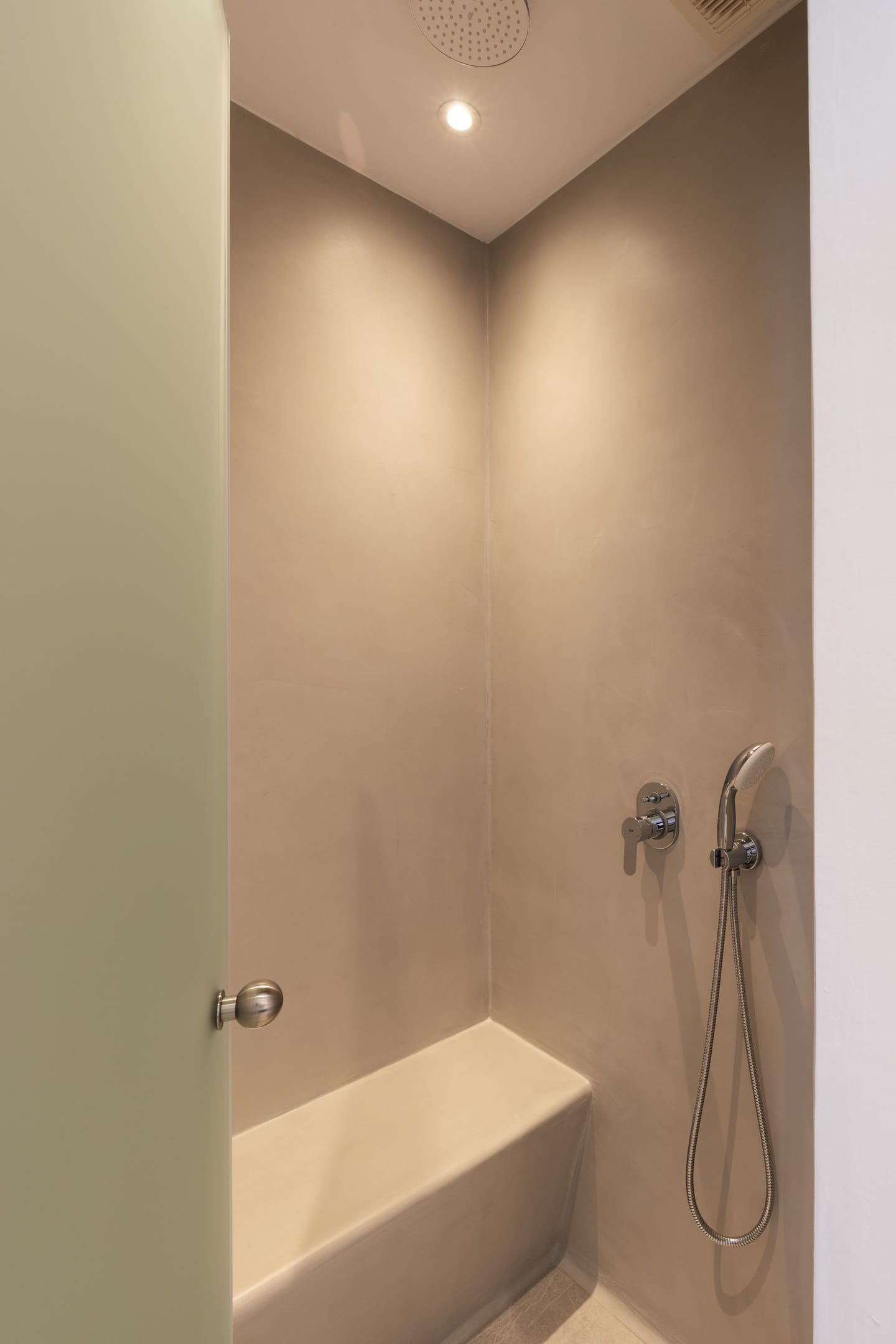 Sunset Hill Suites - JUNIOR - 12