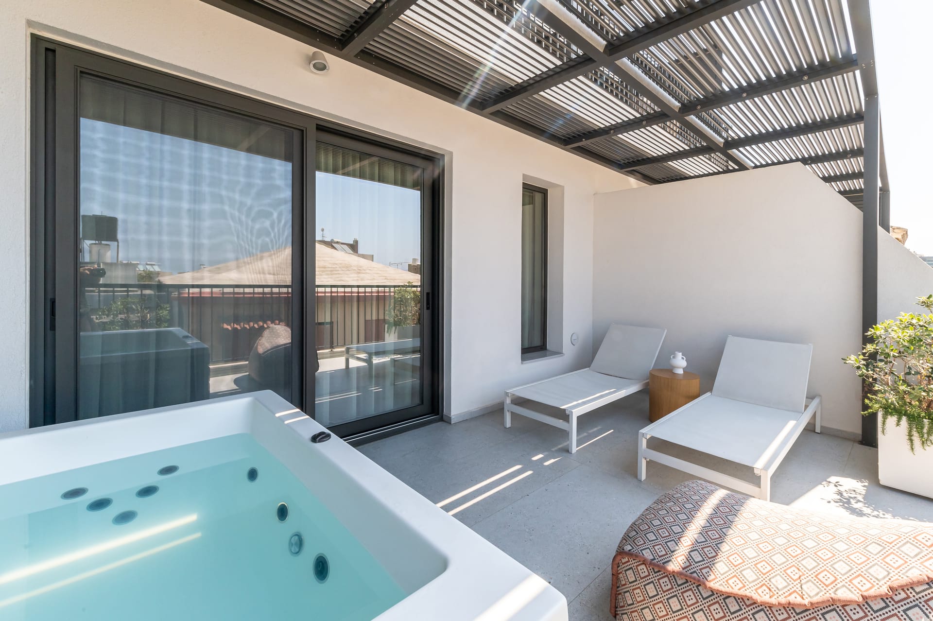 Junior Suite Sea View with Outdoor Jetted Tub