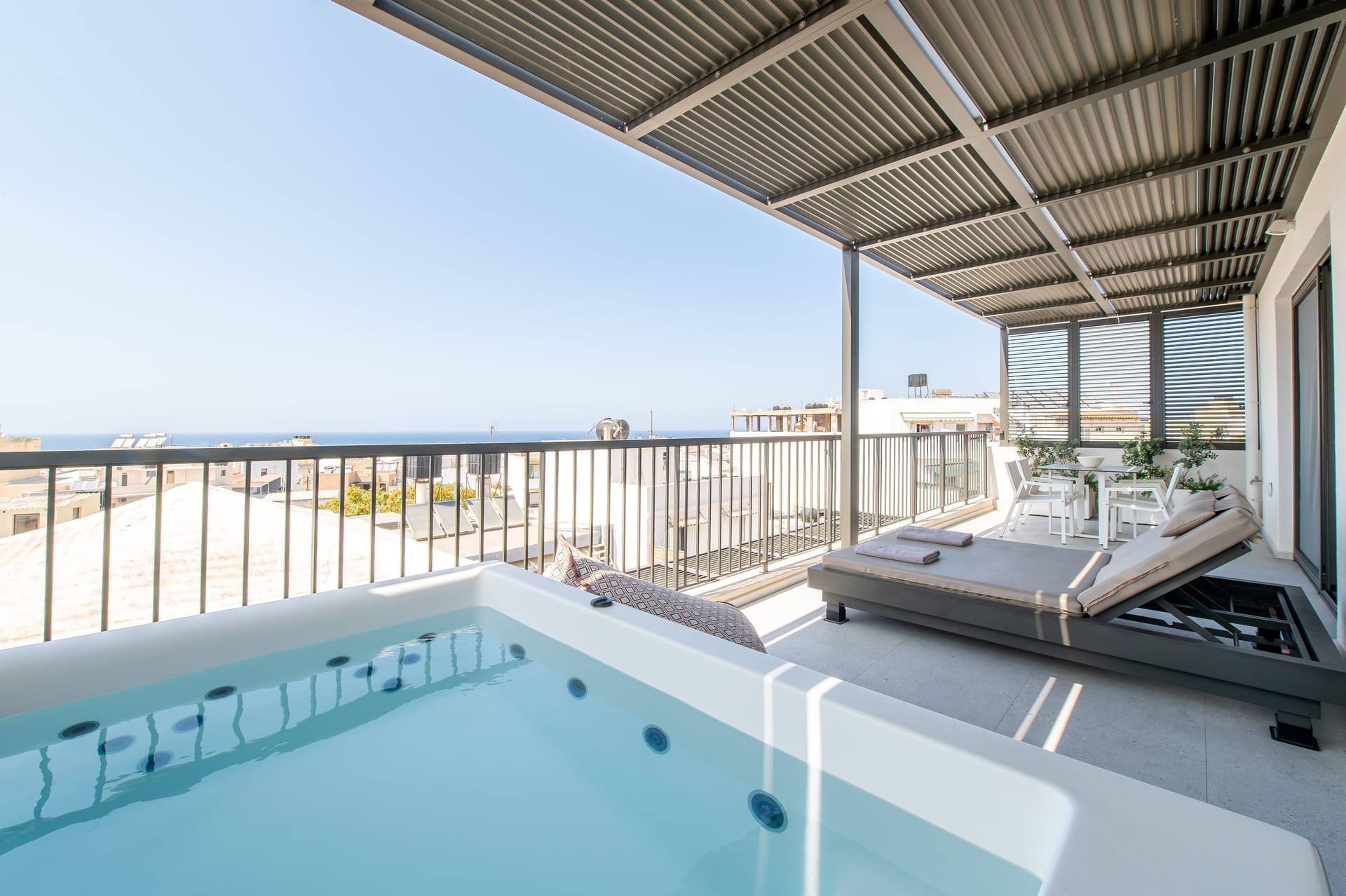 Premium Suite Sea View with Outdoor Jetted Tub
