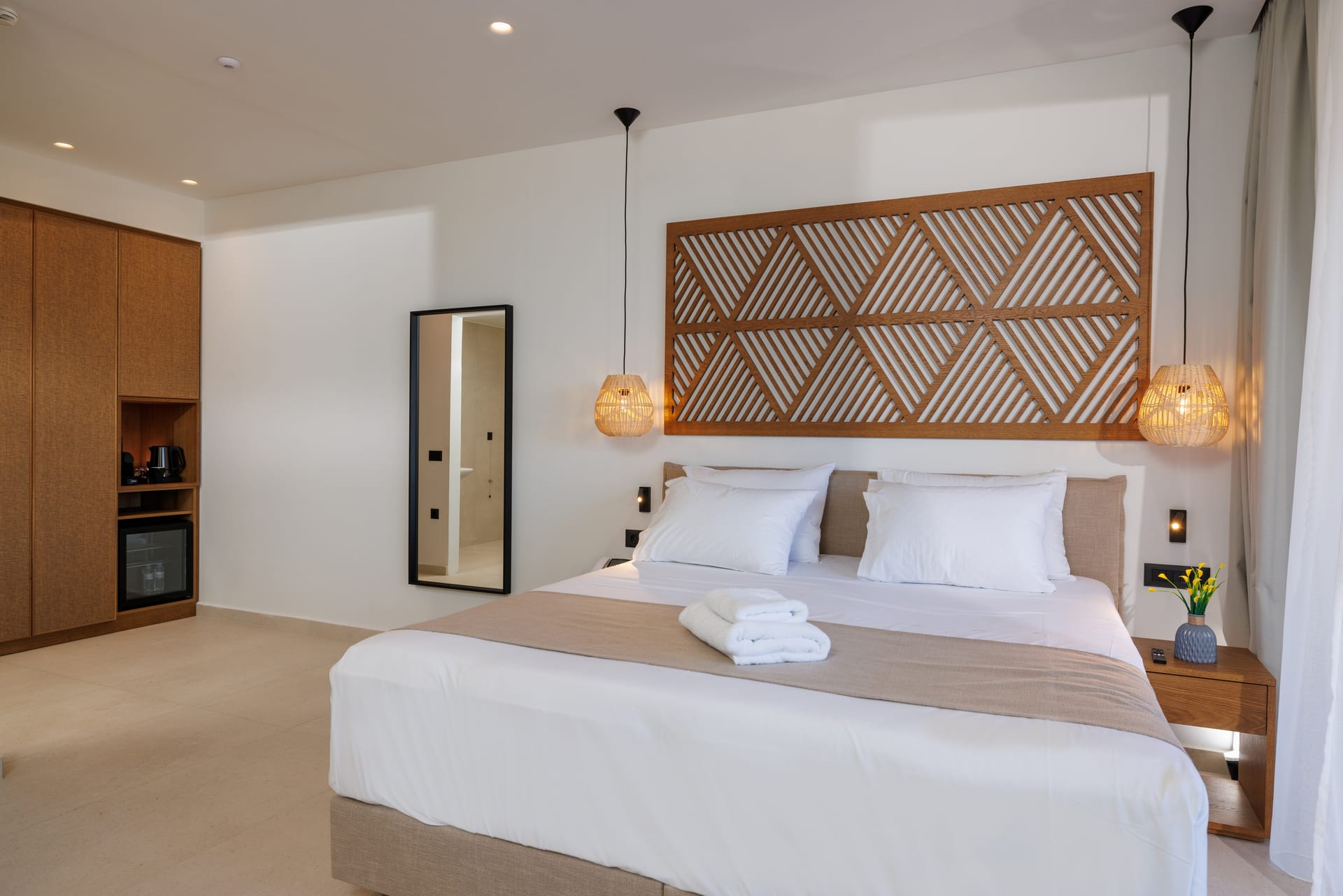 Deos Luxury Suites - MSUIT - 3