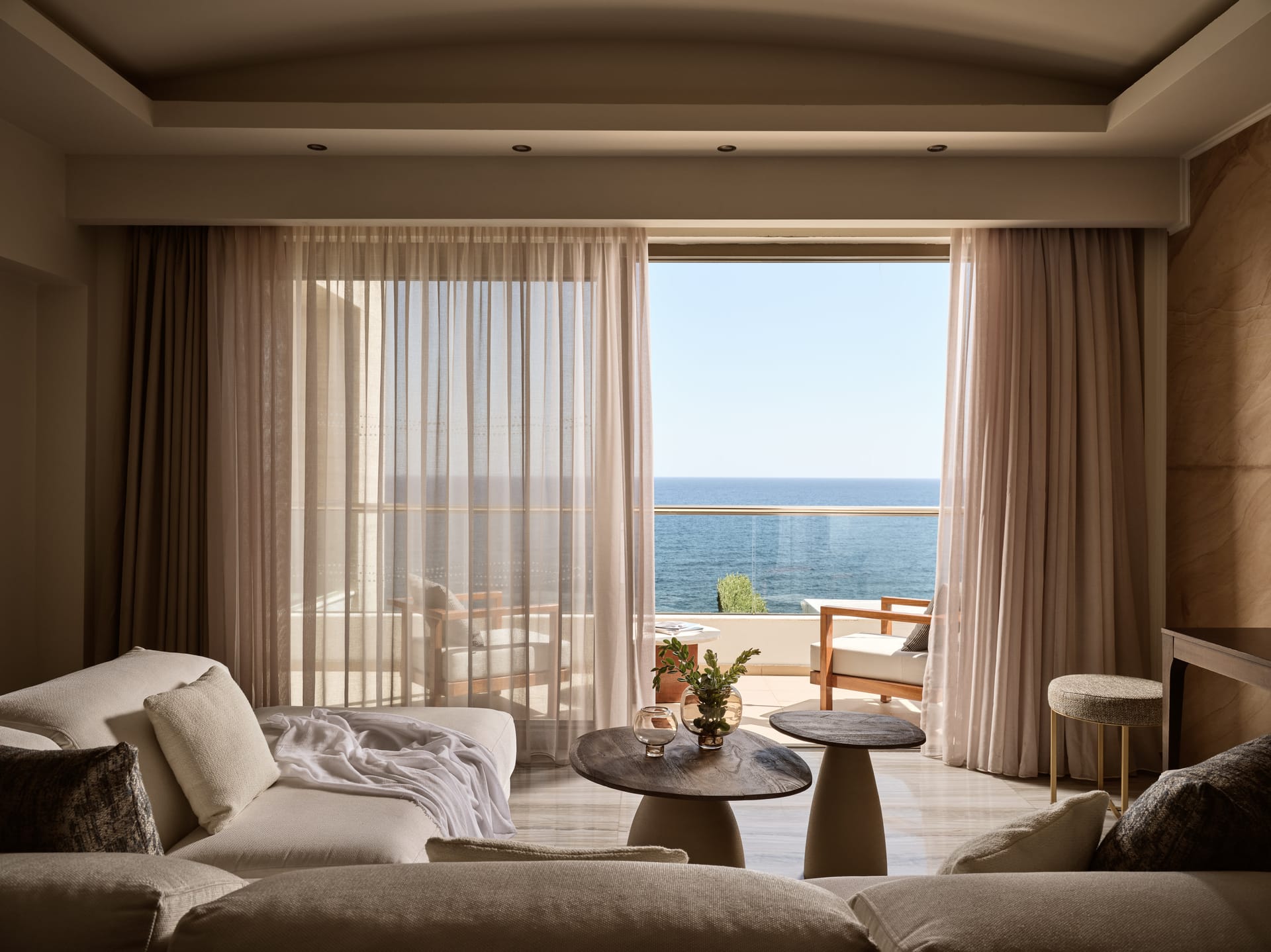 Royal Superior Suite Sea Front with Jacuzzi