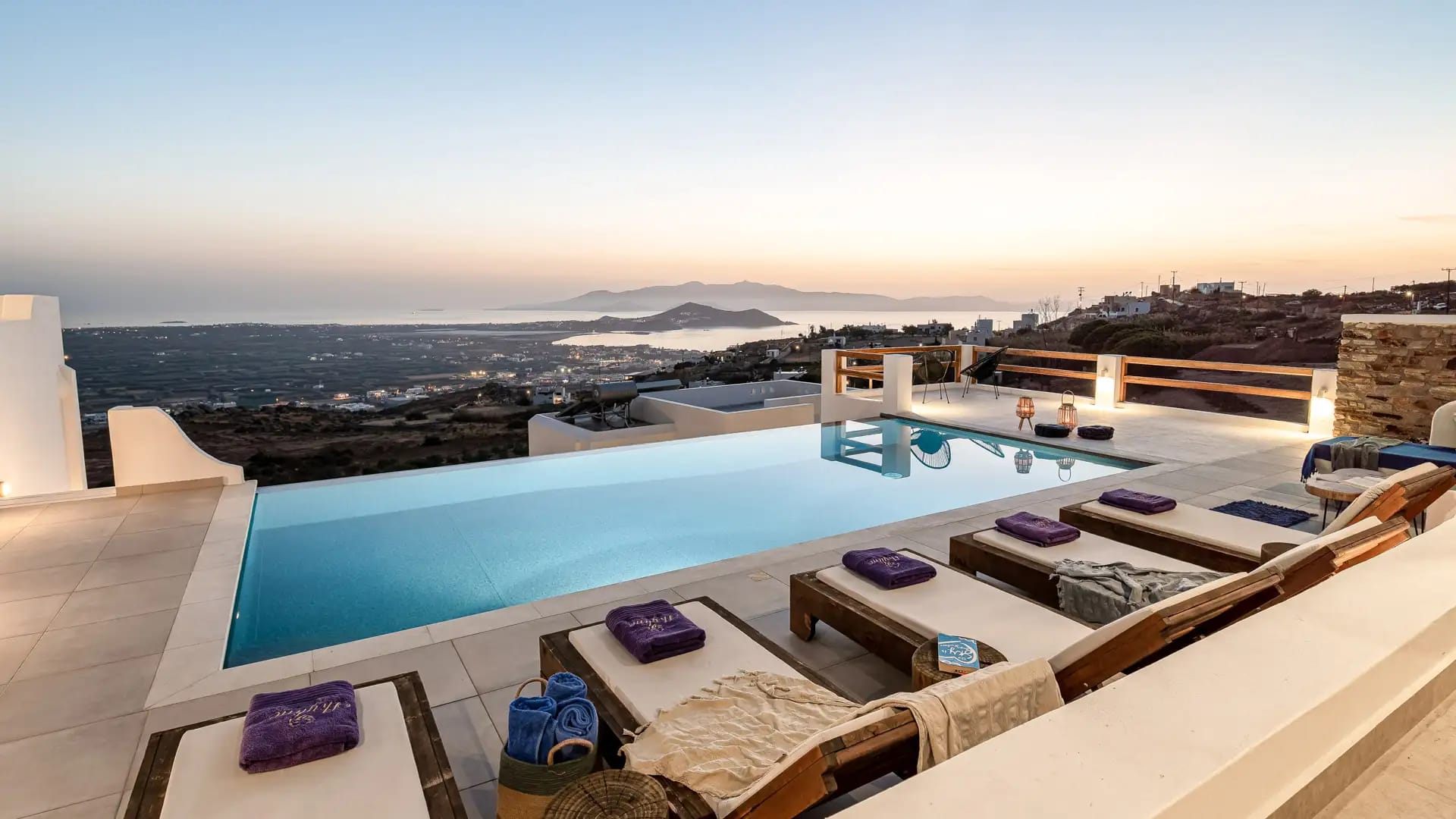 Naxos Skyline - INF - 3