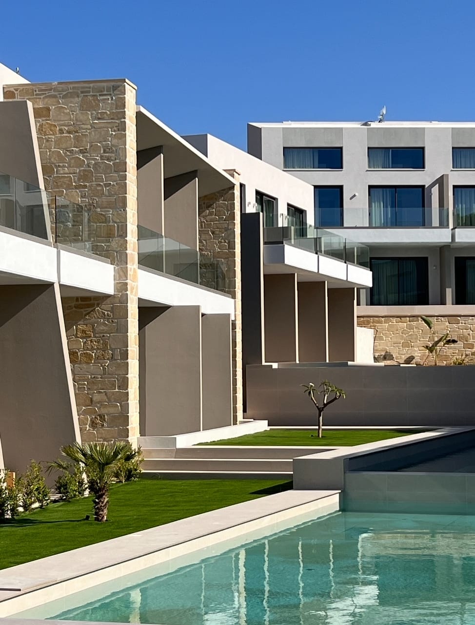 PHOS Hotel Adults Only - JS - 5