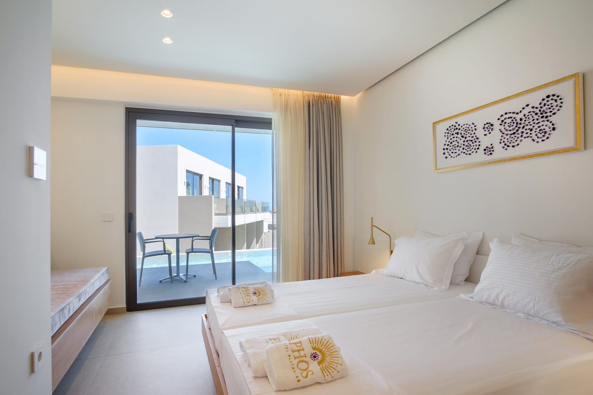 Deluxe Junior Suite Swim-Up