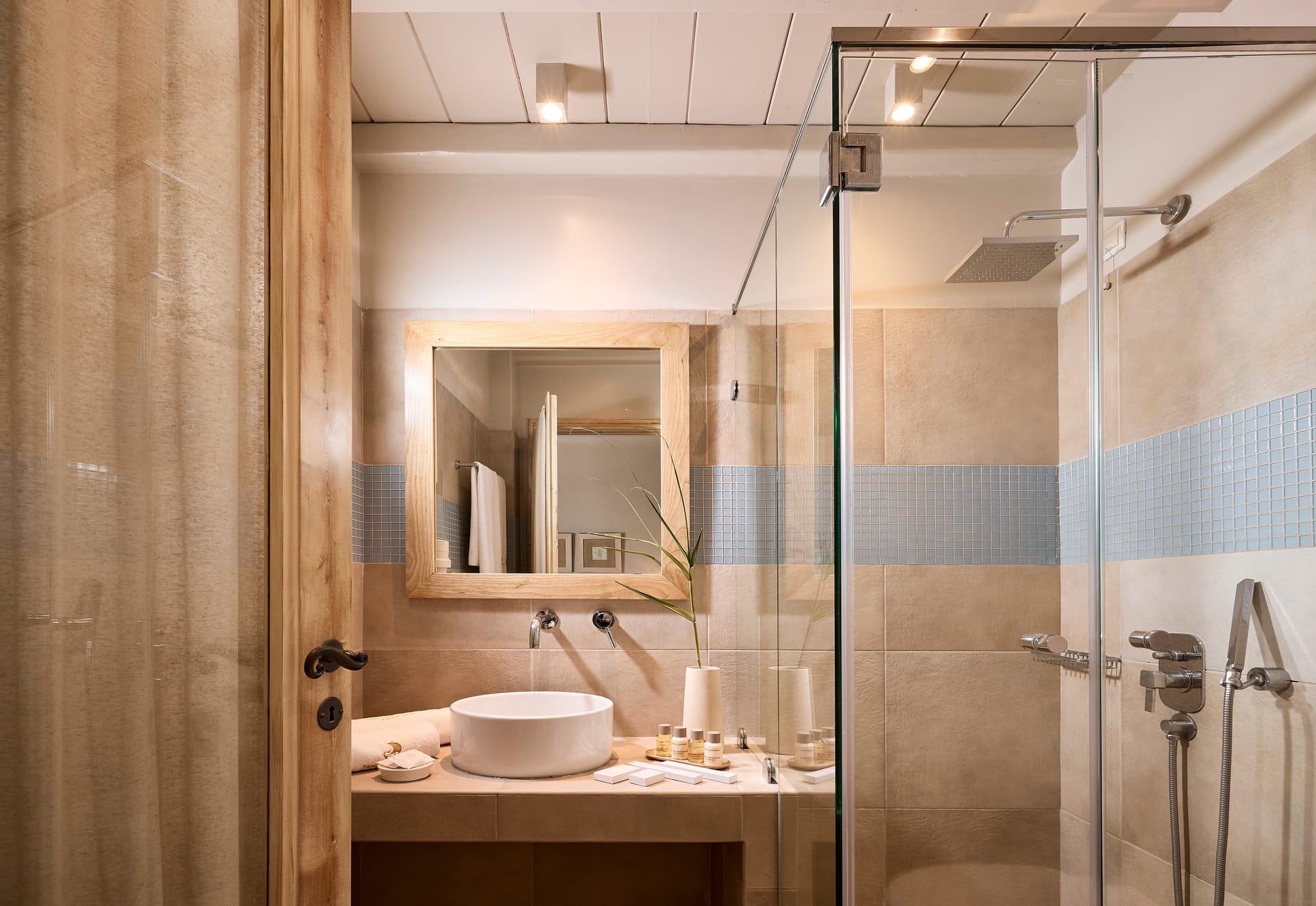 Vencia Boutique Hotel - STDSRV - 12