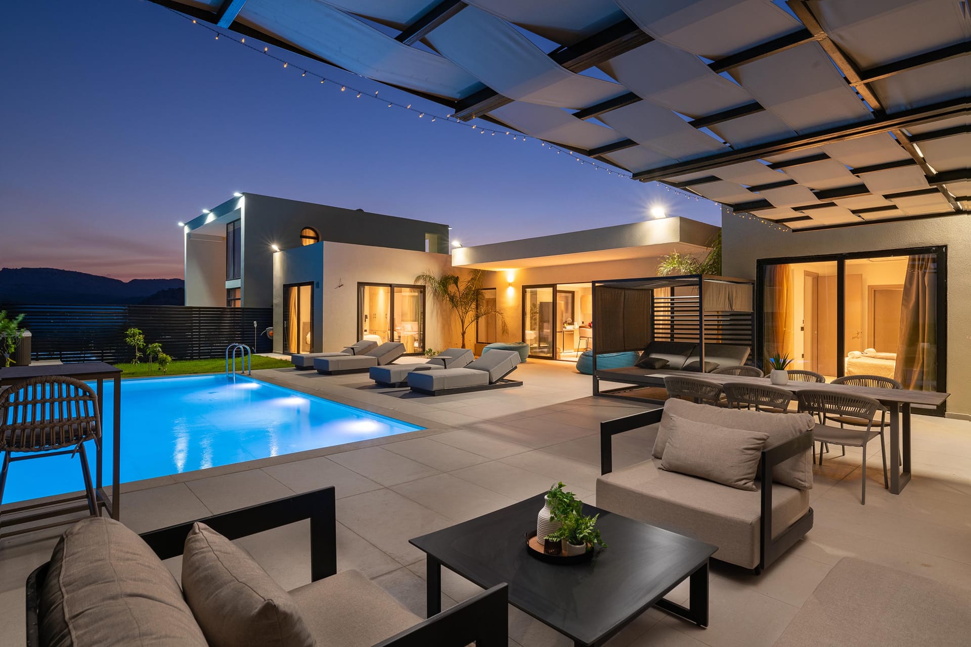 Trapezia Luxury Living – Pearl